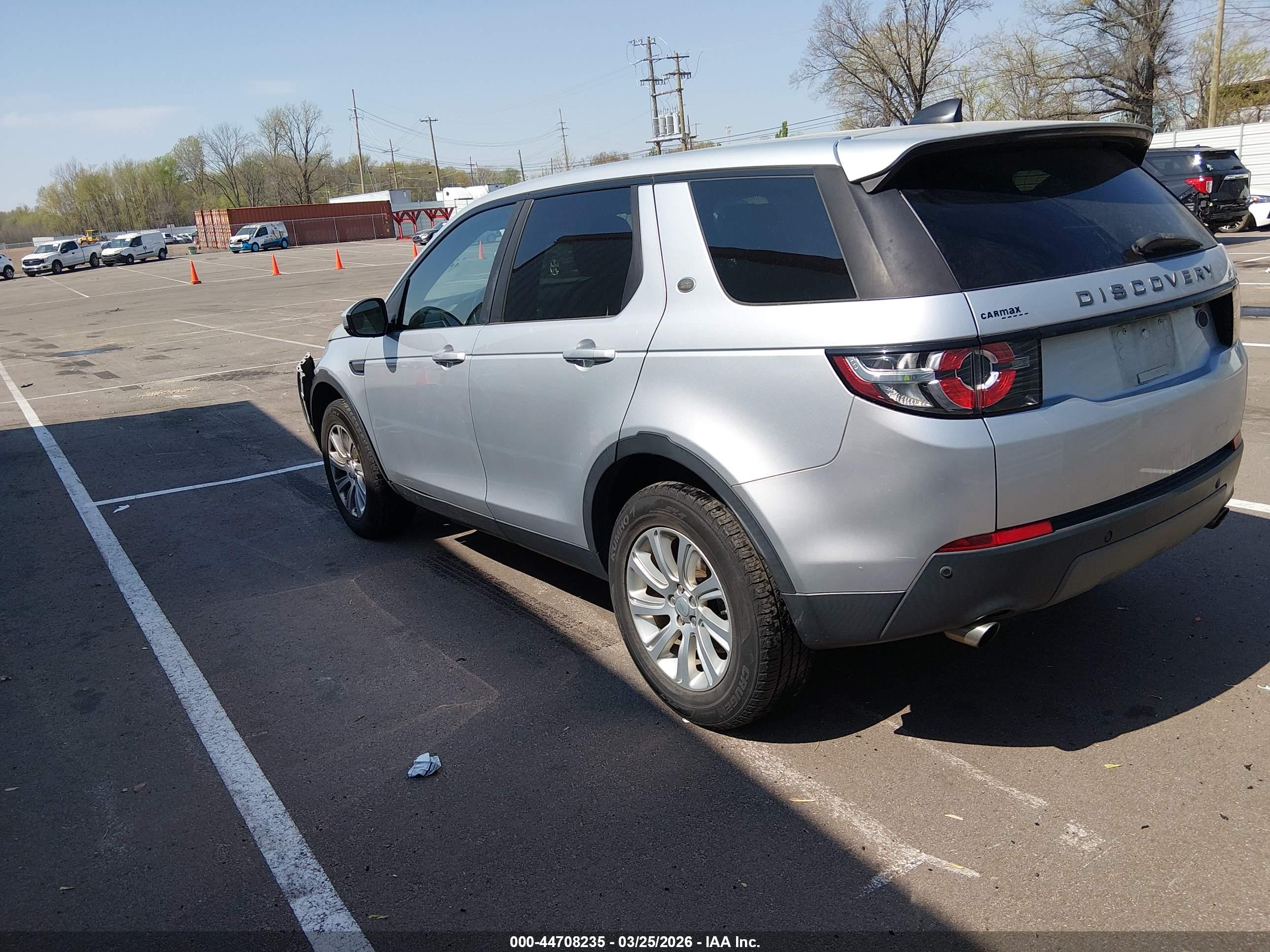 LAND ROVER image 3
