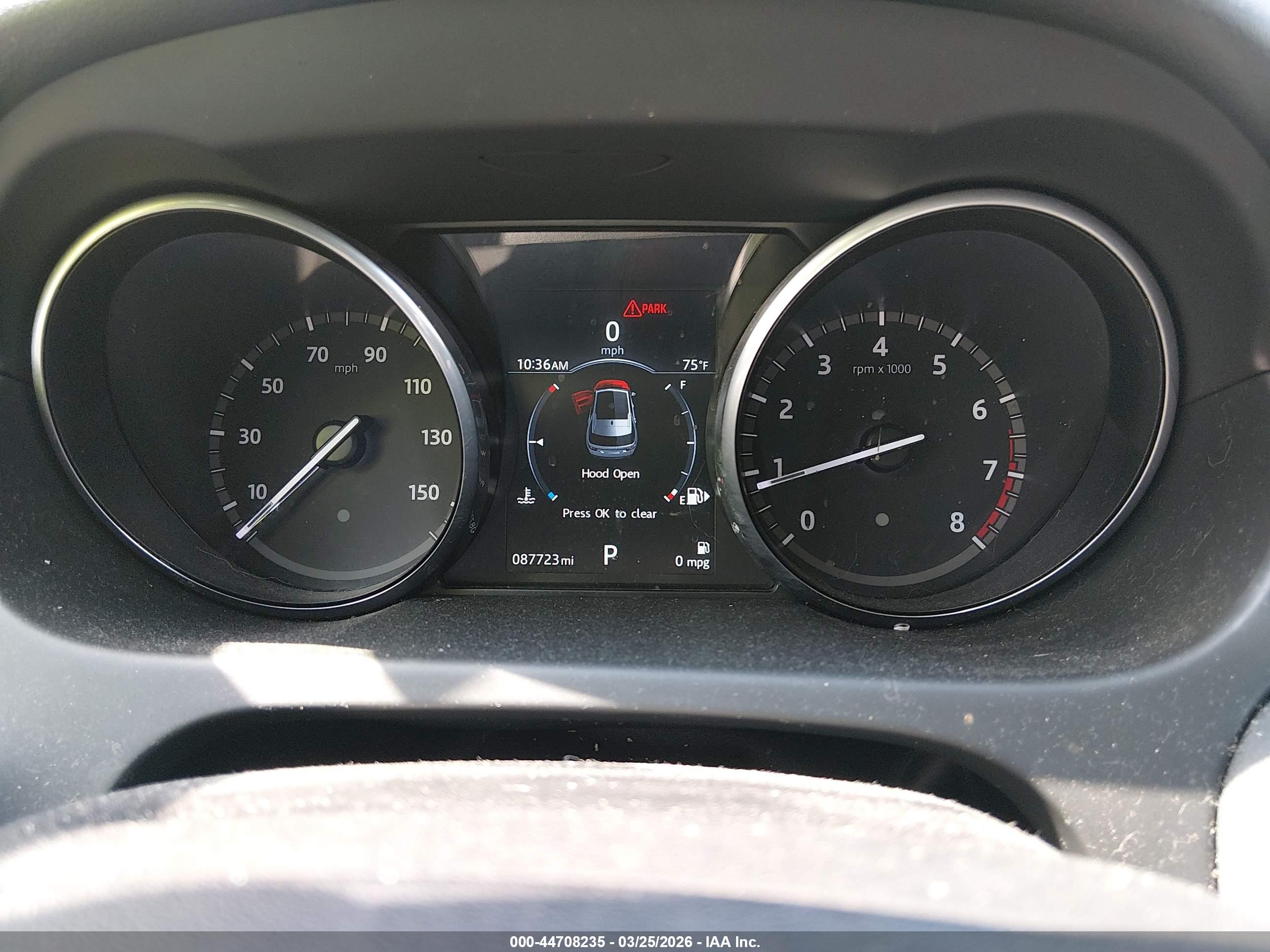 LAND ROVER image 7