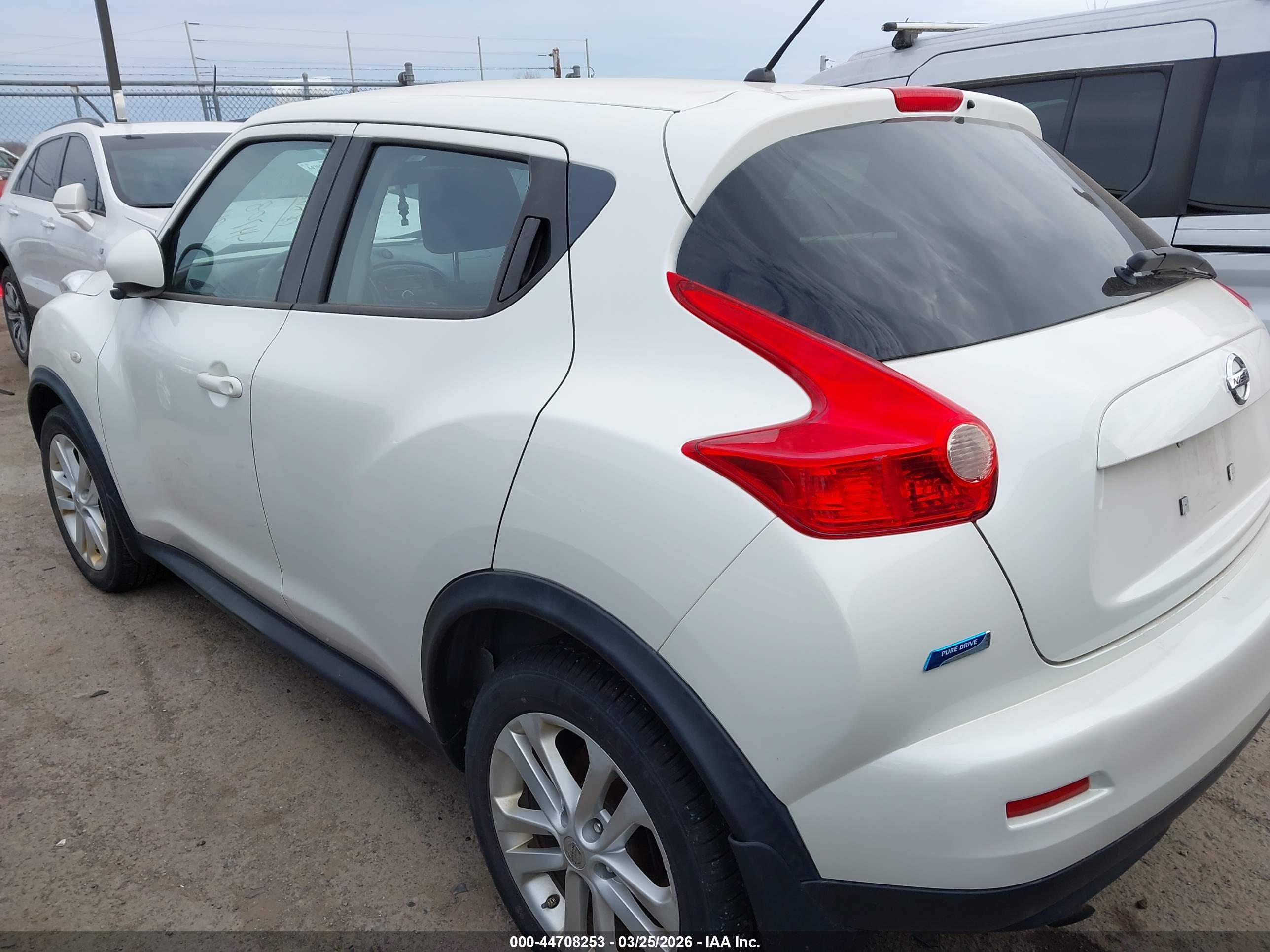 NISSAN JUKE image 3