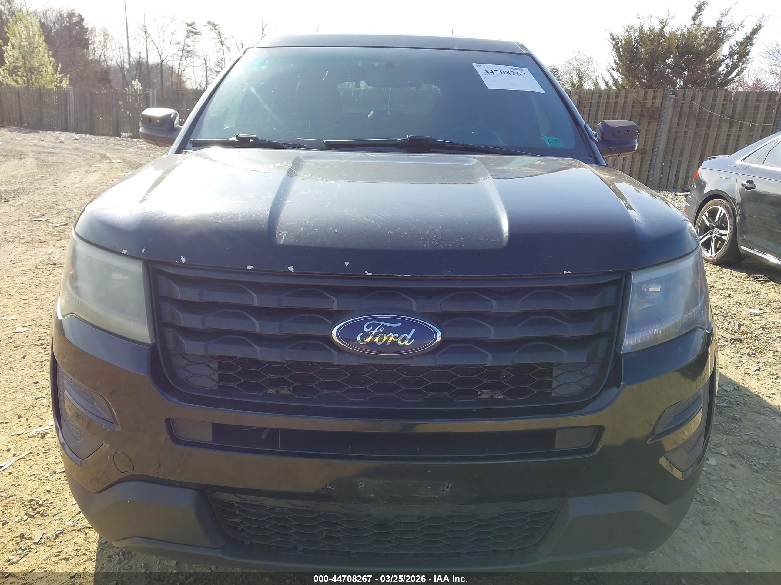 FORD UTILITY image 6