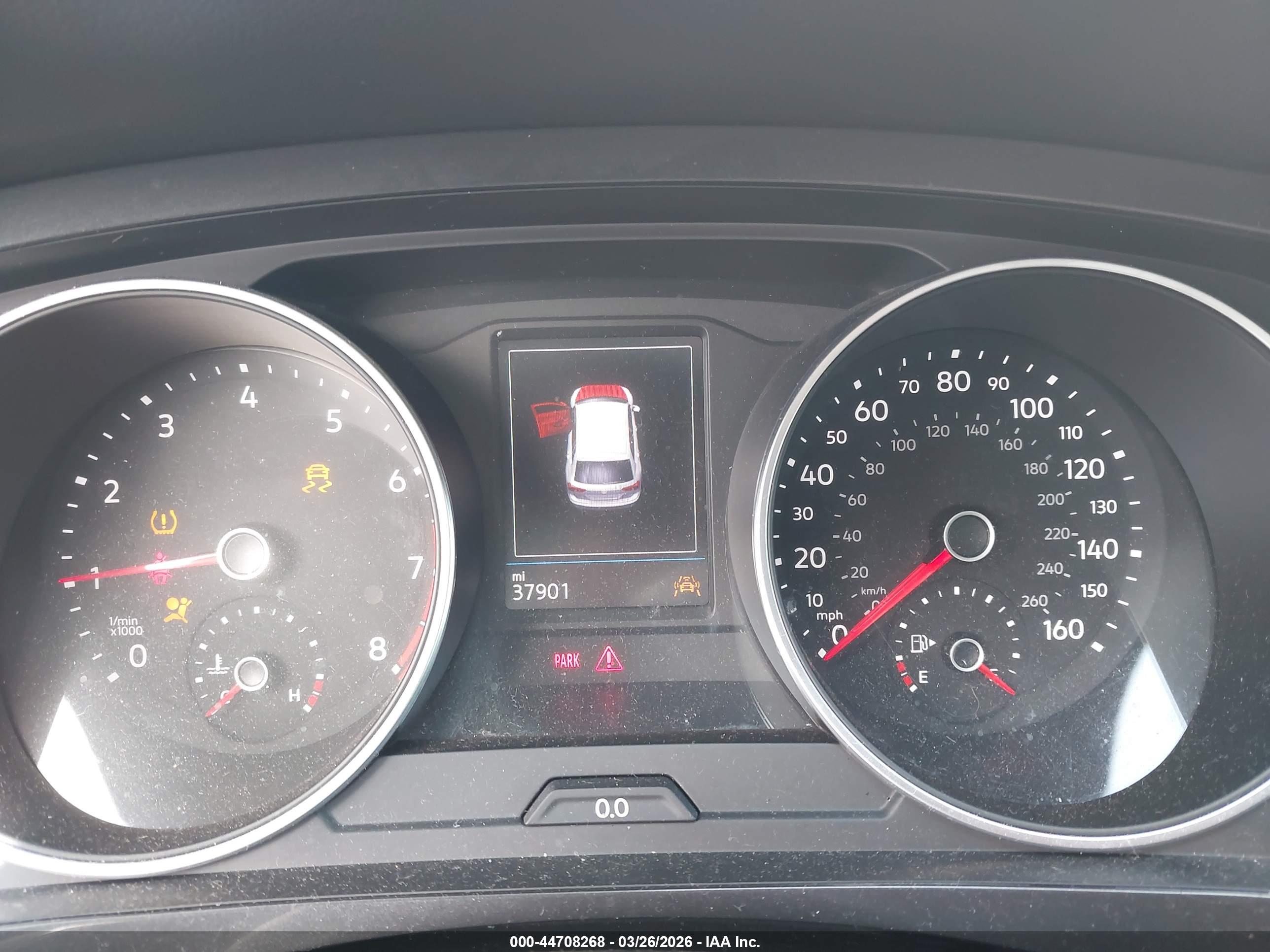 VOLKSWAGEN TIGUAN image 7