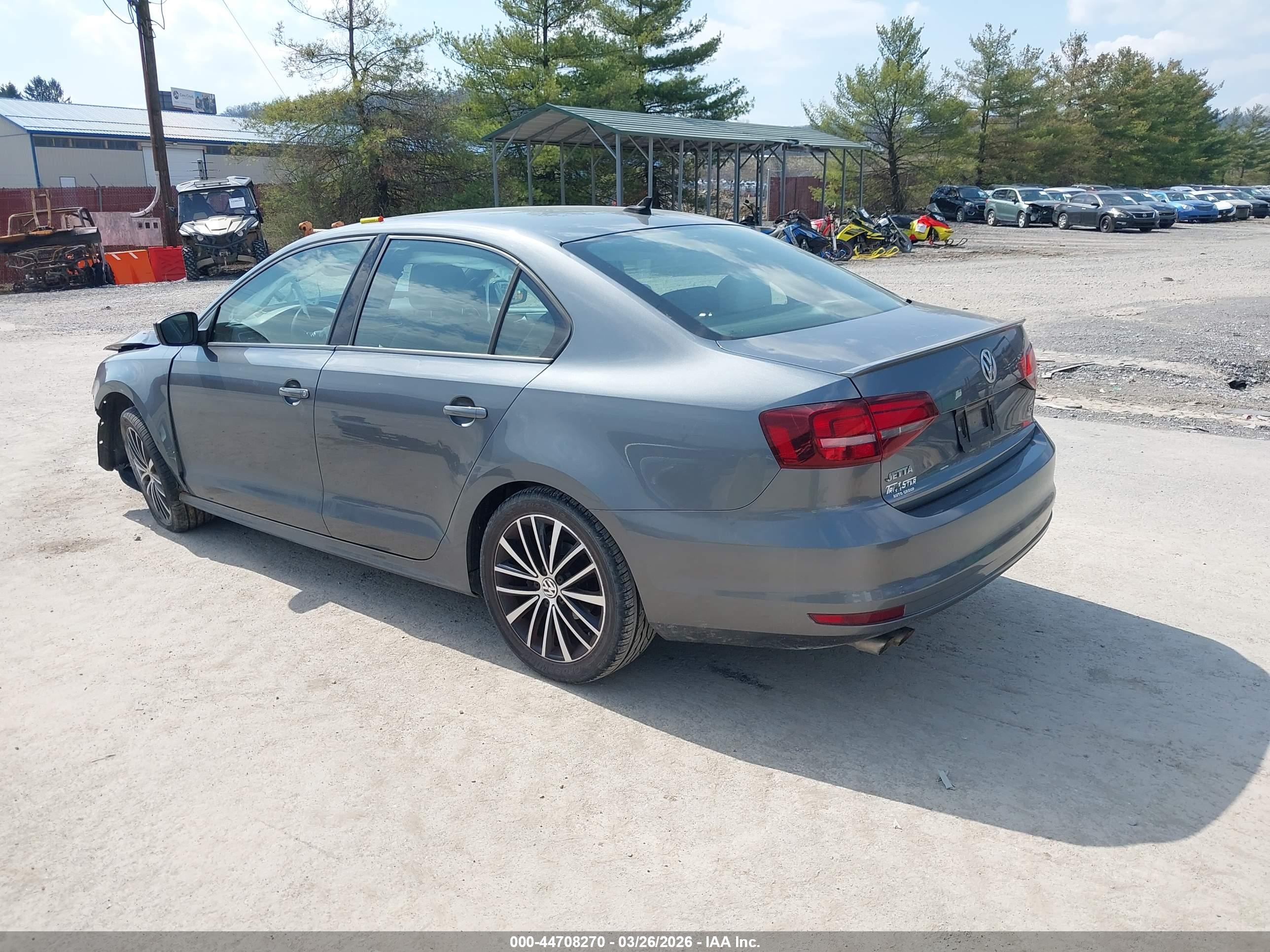 VOLKSWAGEN JETTA image 3