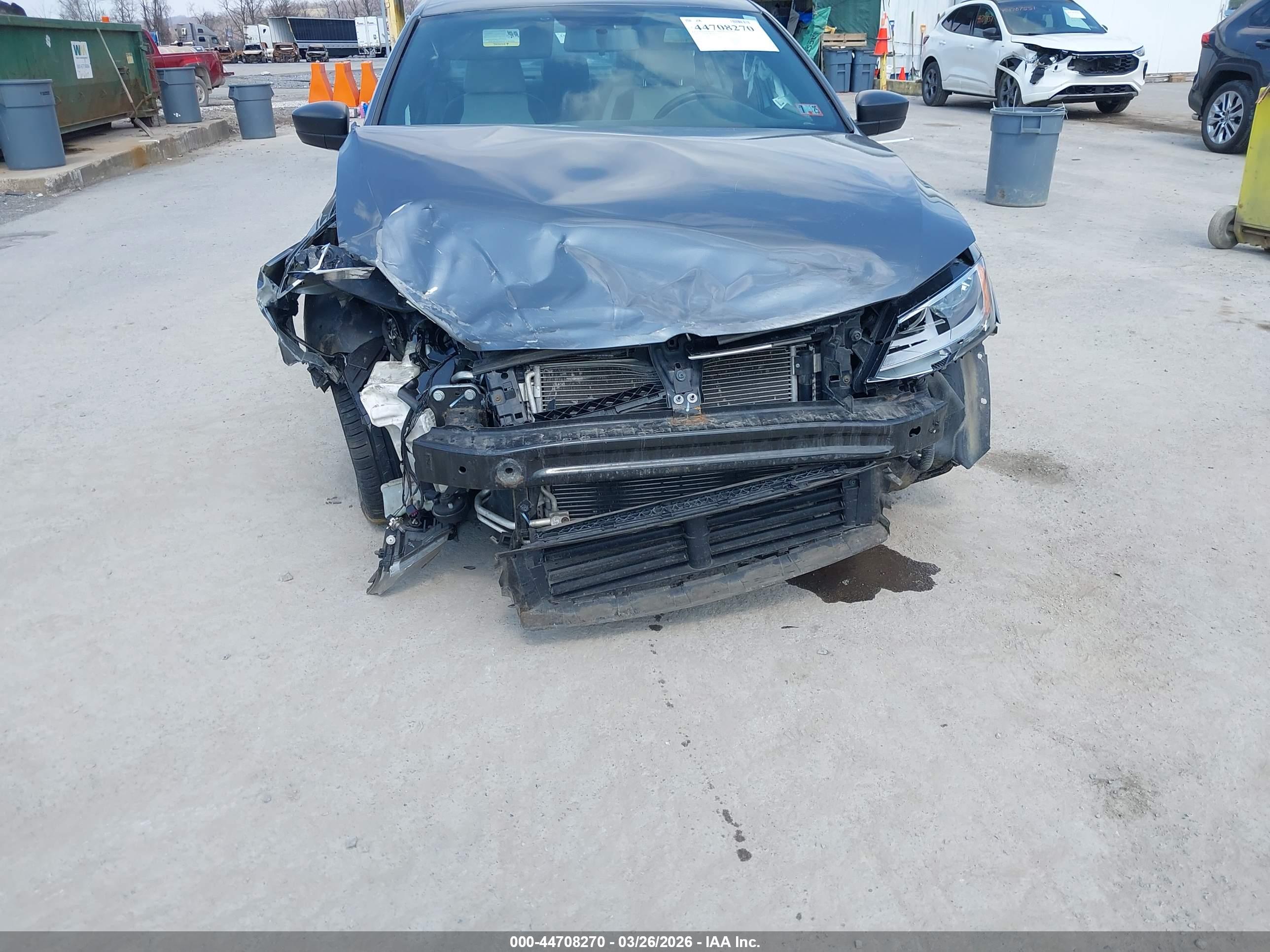 VOLKSWAGEN JETTA image 6