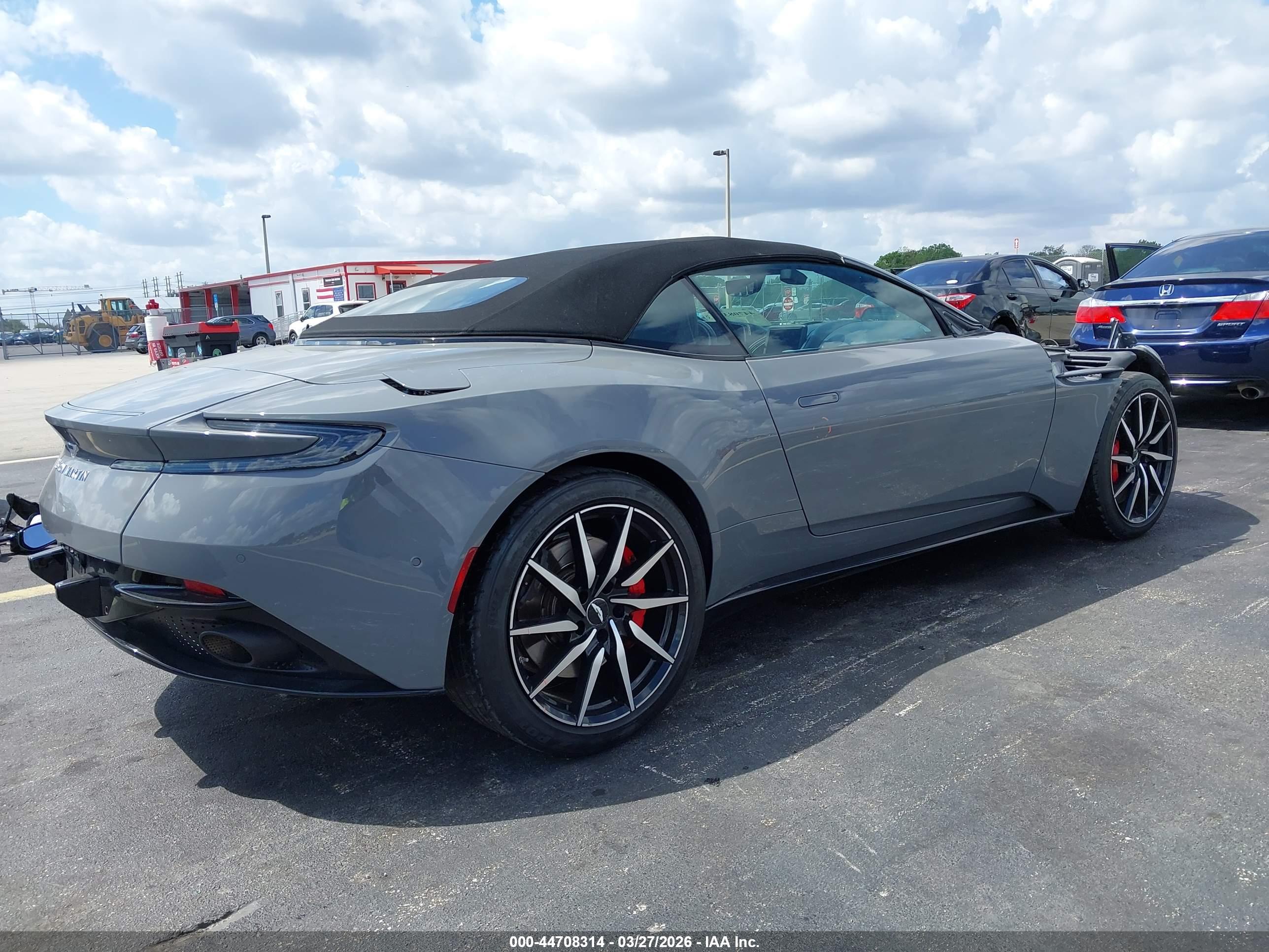 ASTON MARTIN image 4