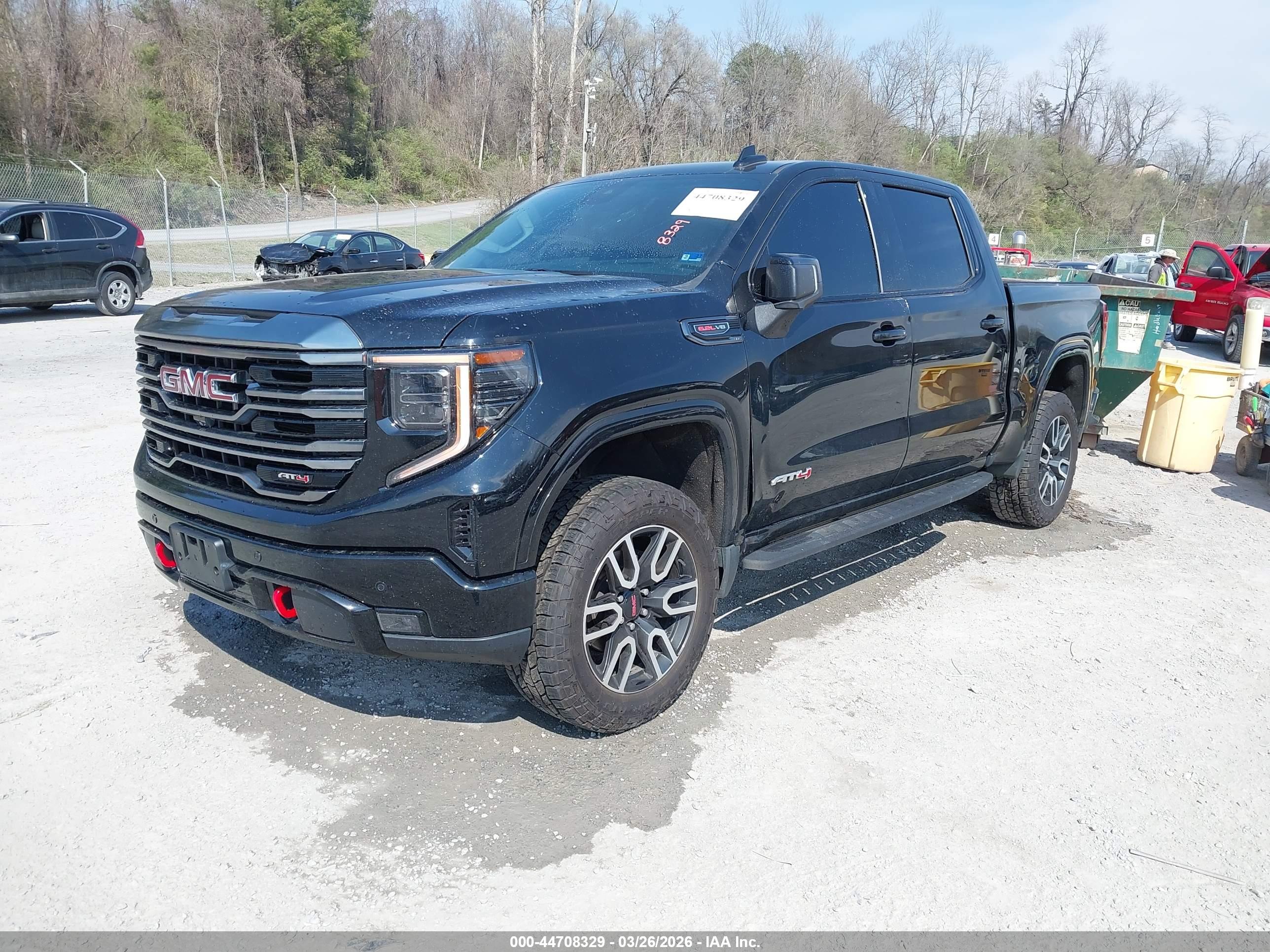 GMC SIERRA image 2