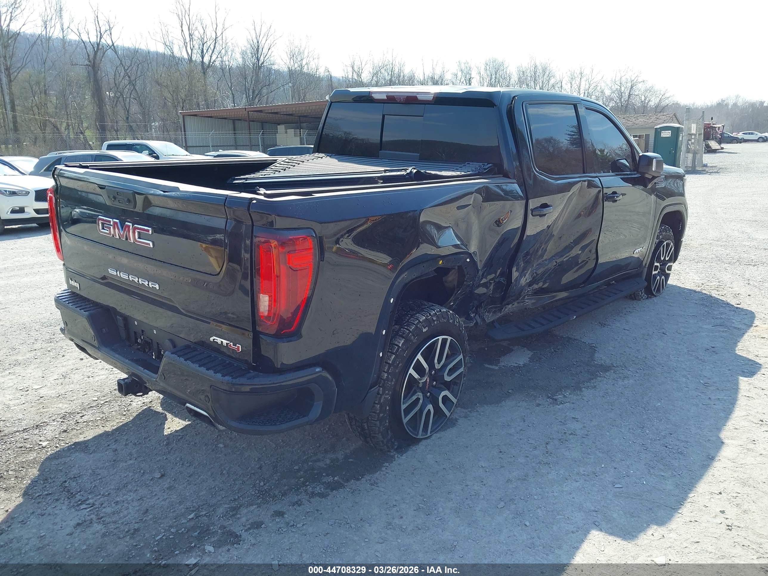 GMC SIERRA image 4