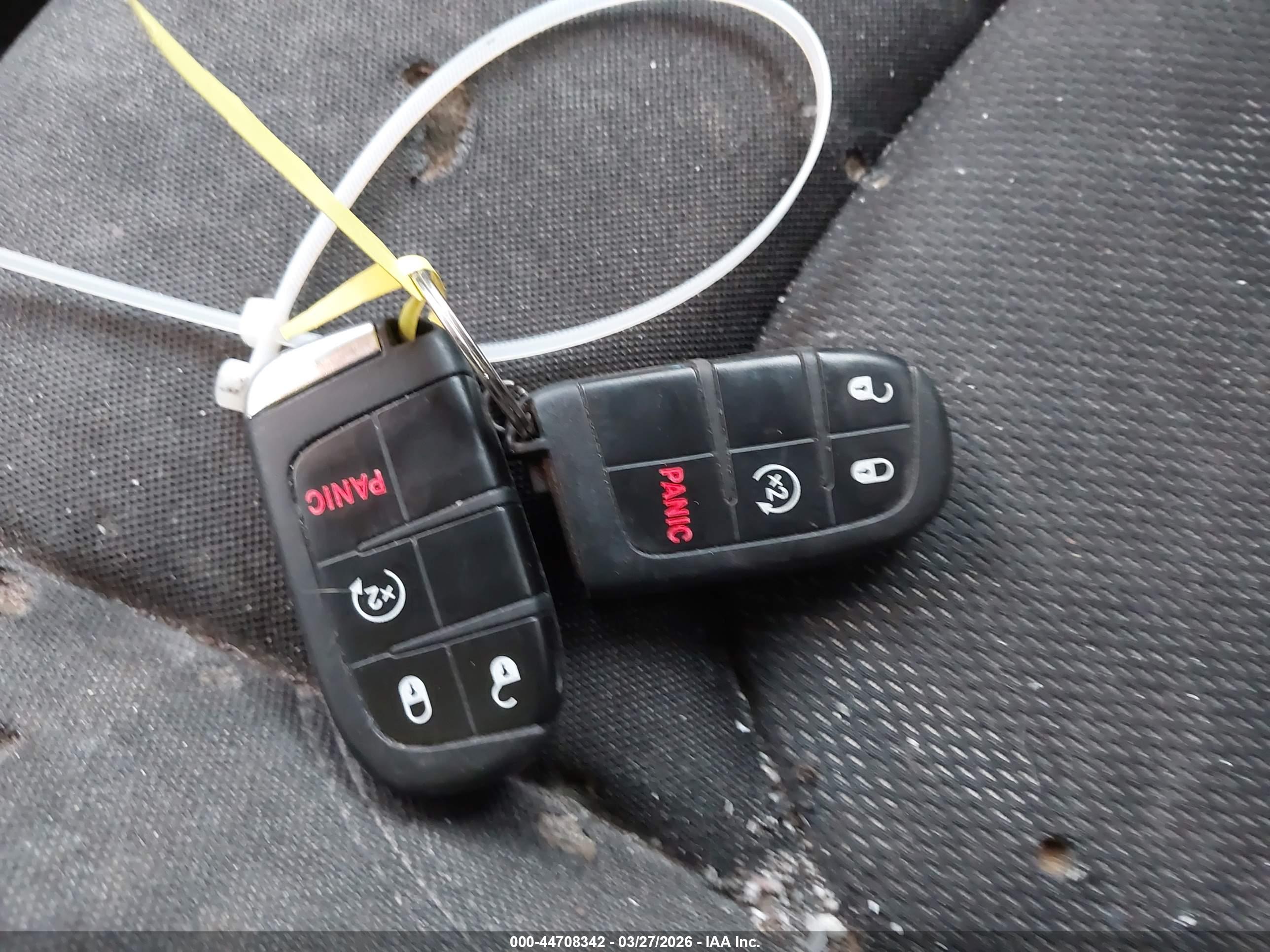 JEEP RENEGADE image 11