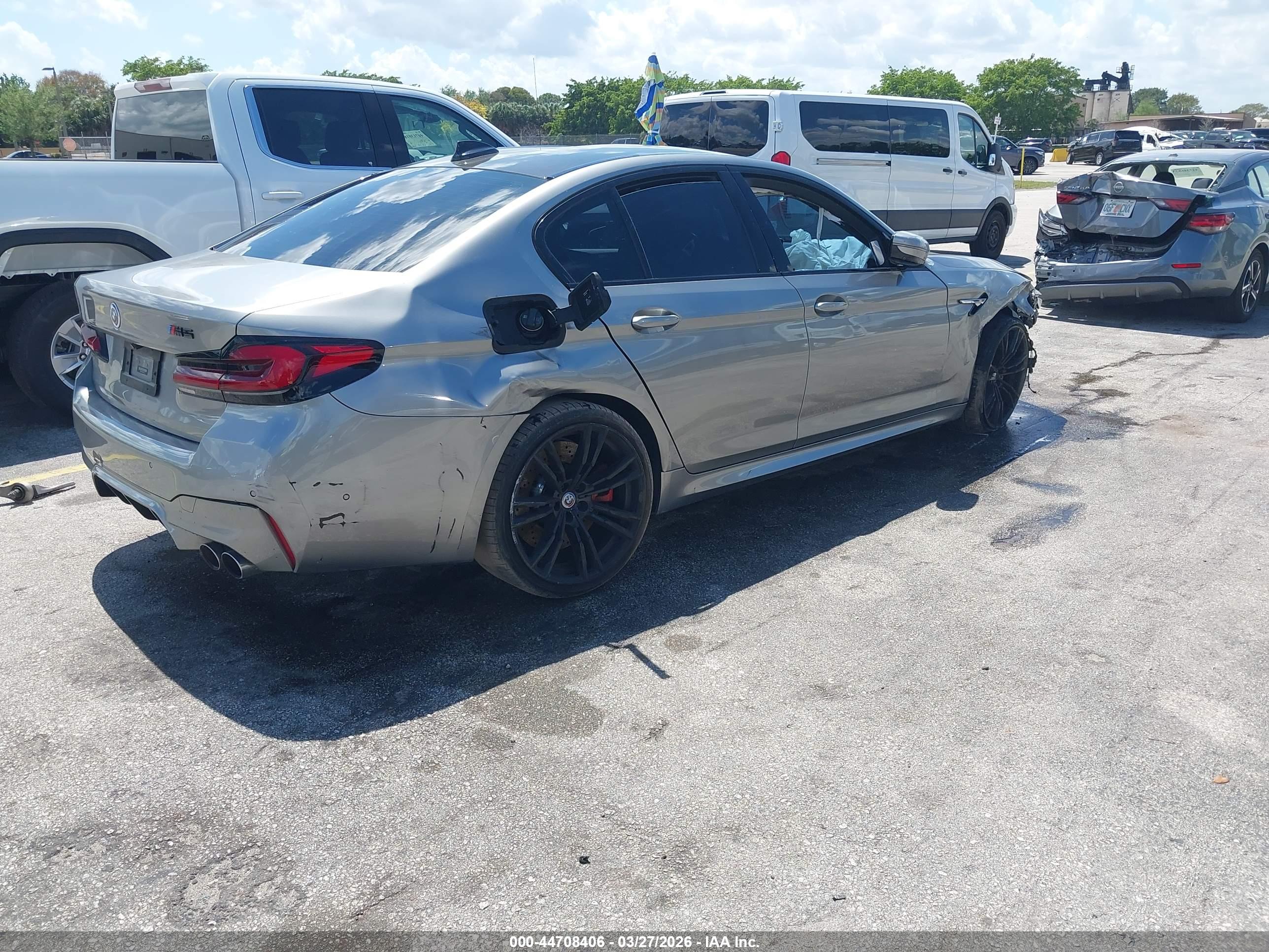 BMW M5 image 4