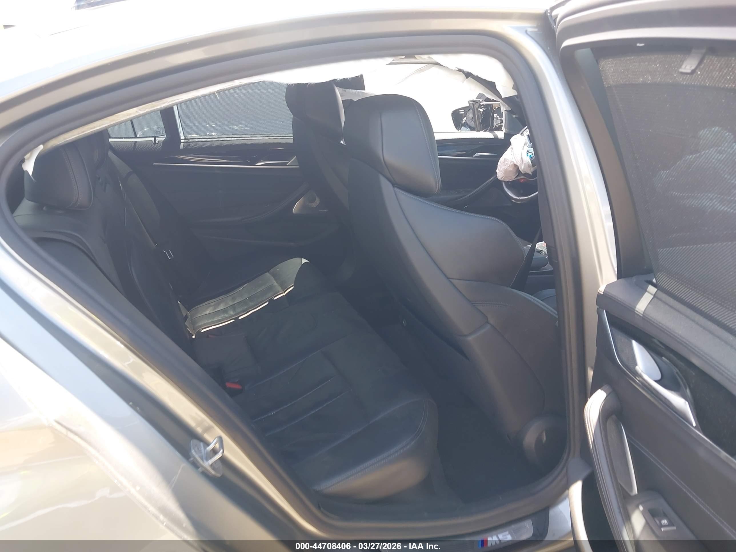 BMW M5 image 8