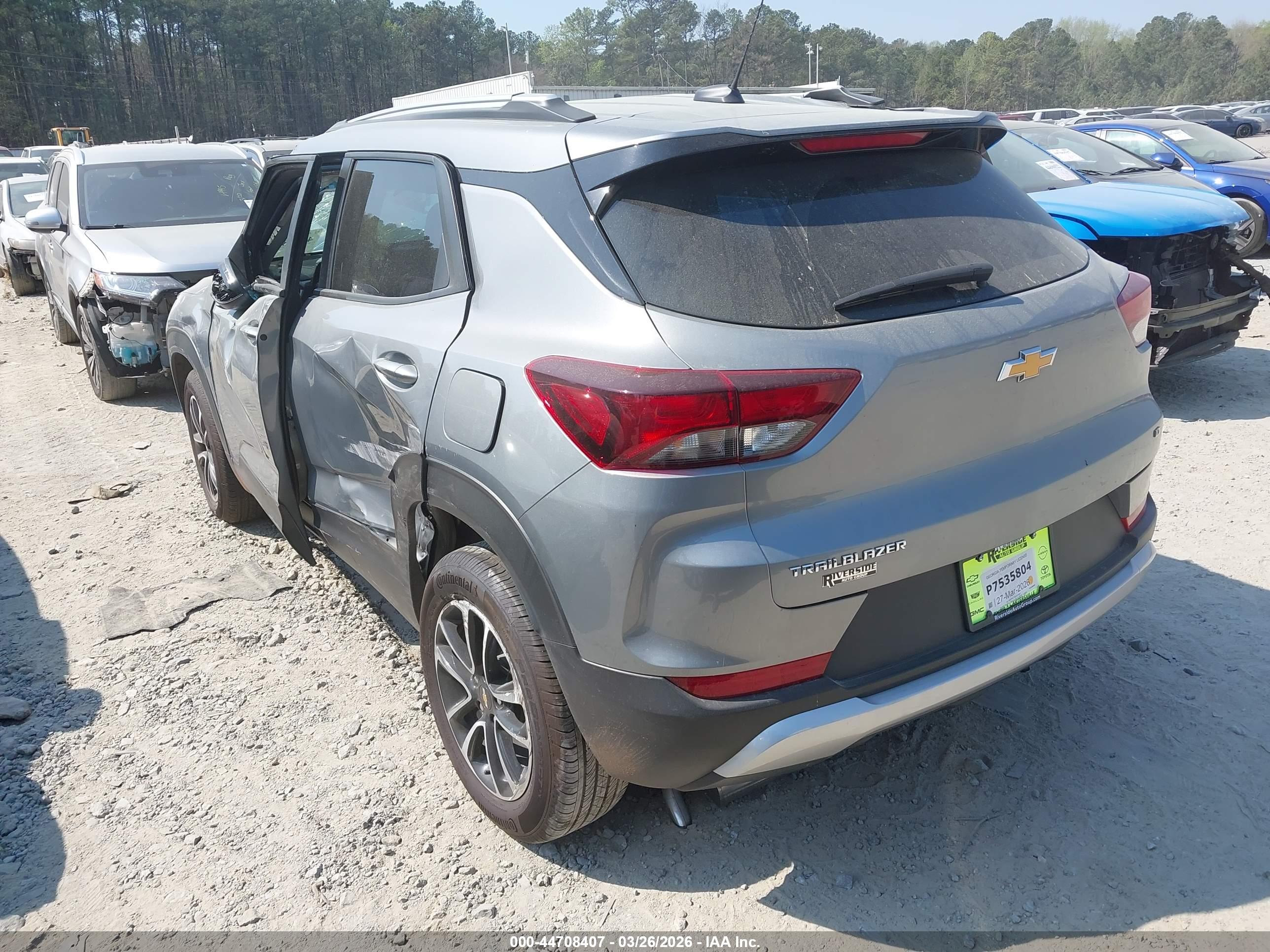 CHEVROLET TRAILBLAZER image 3