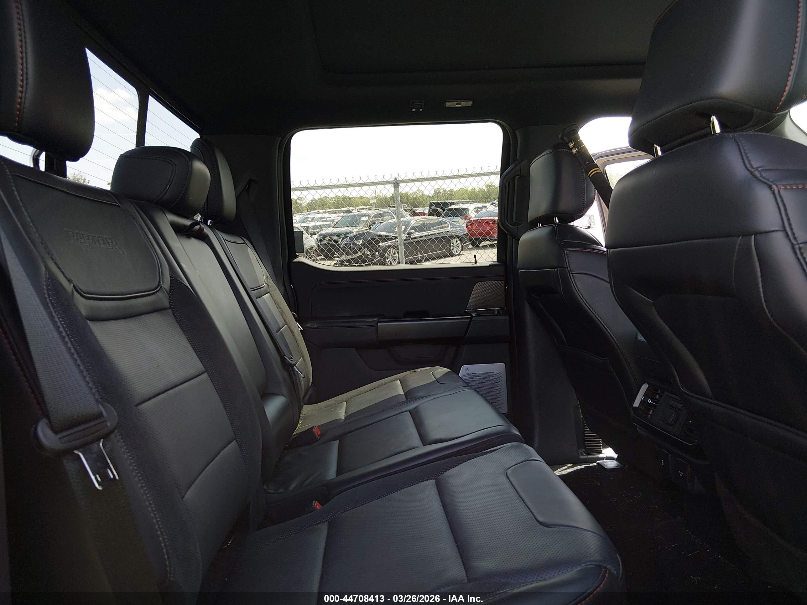 FORD F-150 image 8