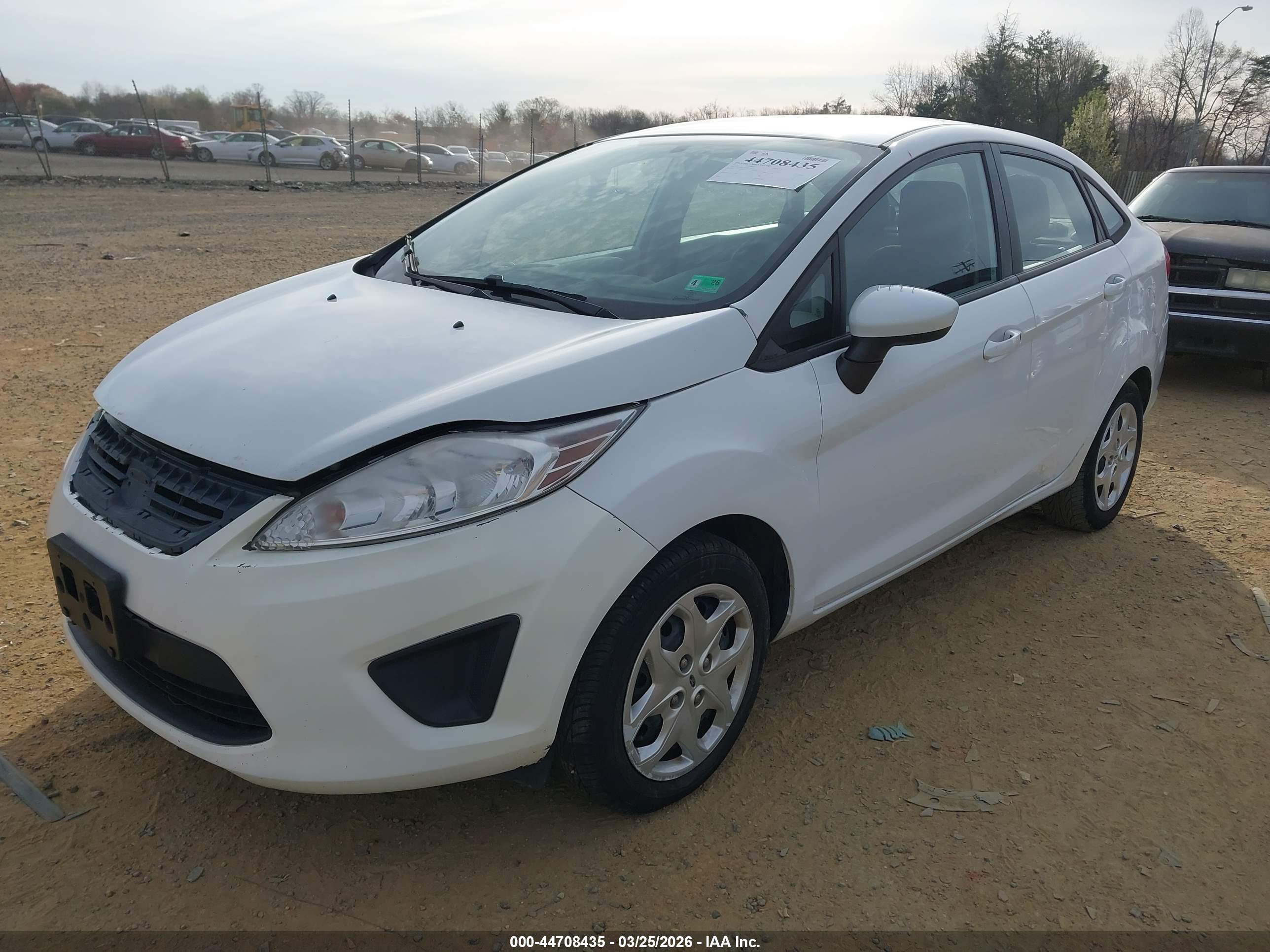 FORD FIESTA image 2