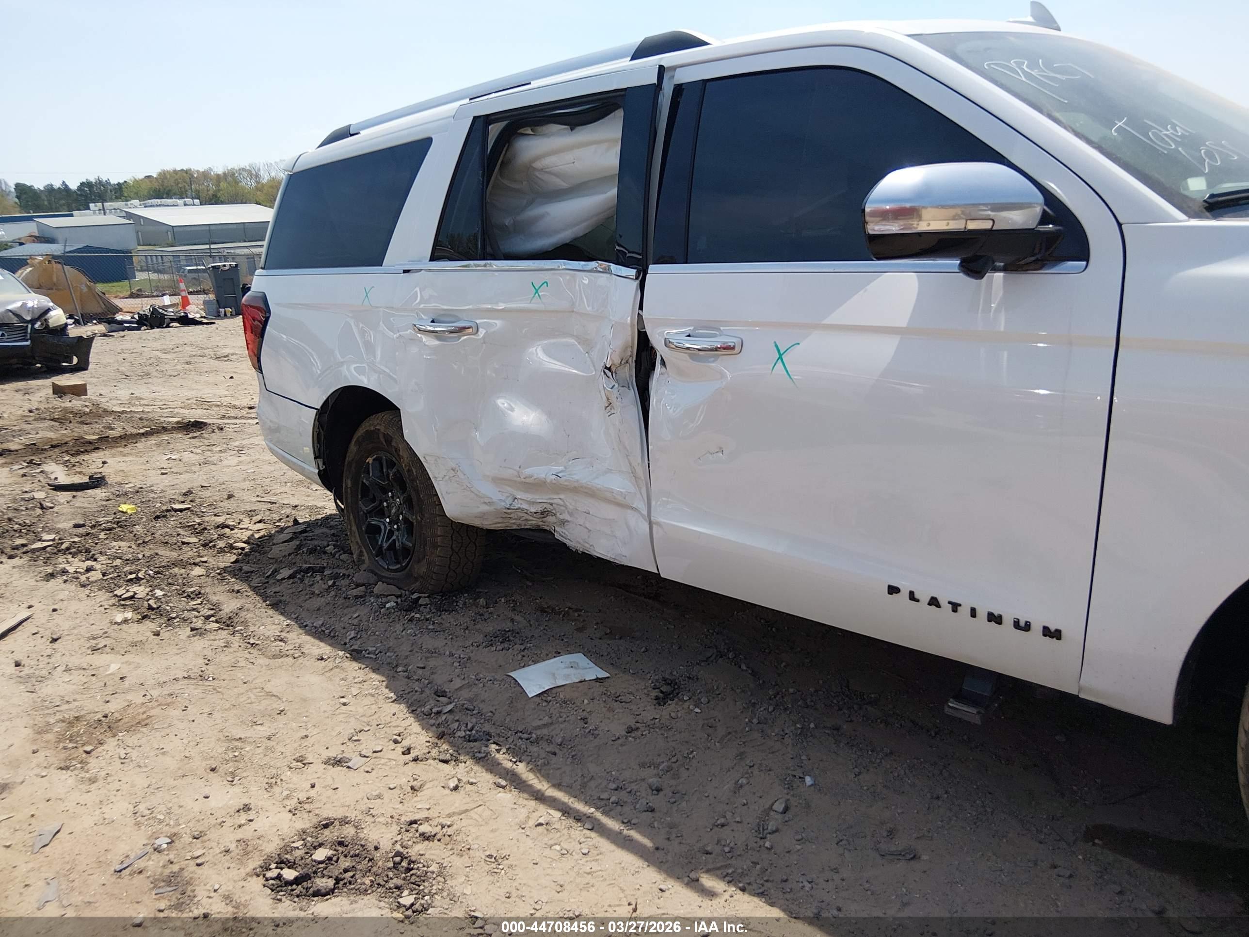 FORD EXPEDITION image 6