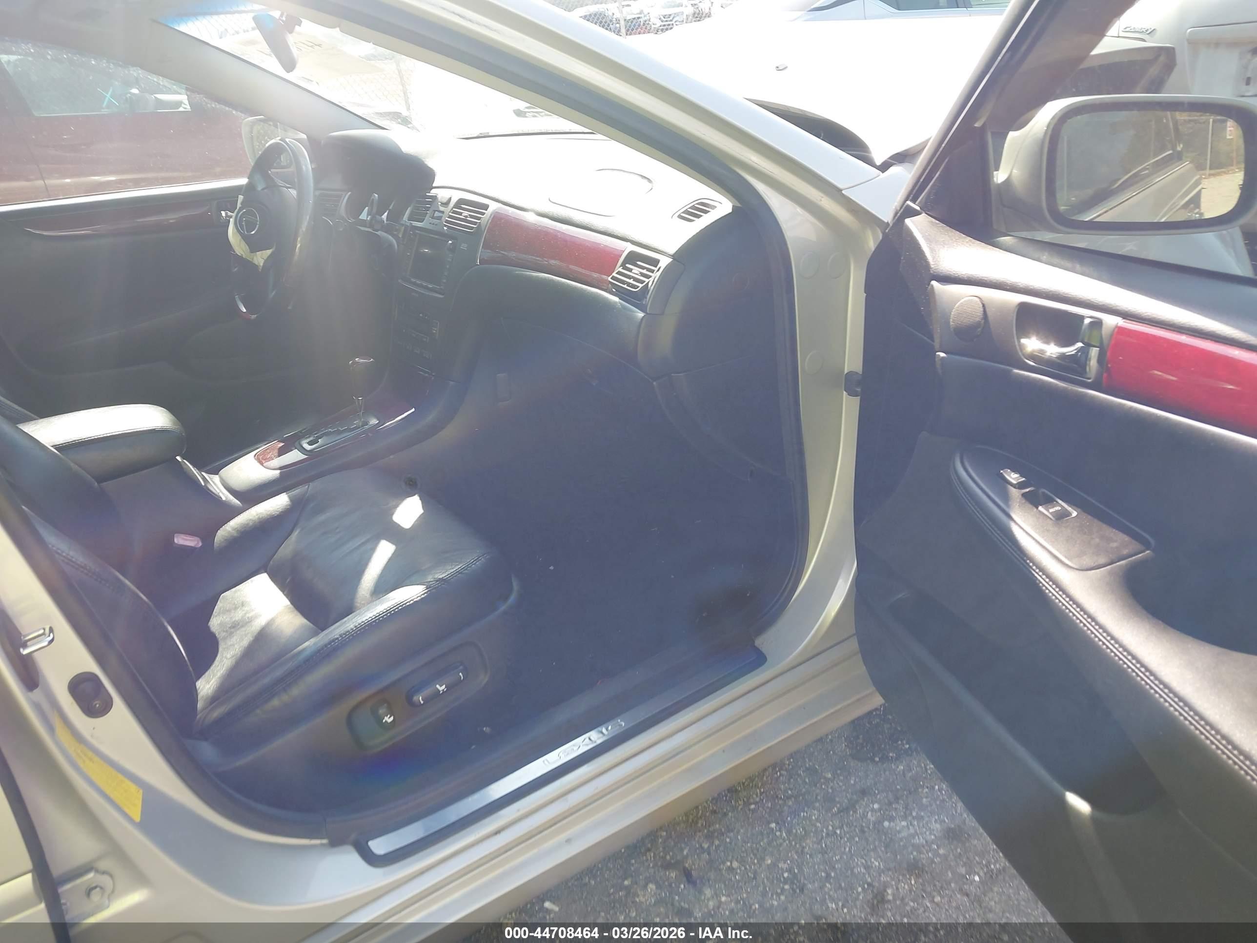 LEXUS ES image 5