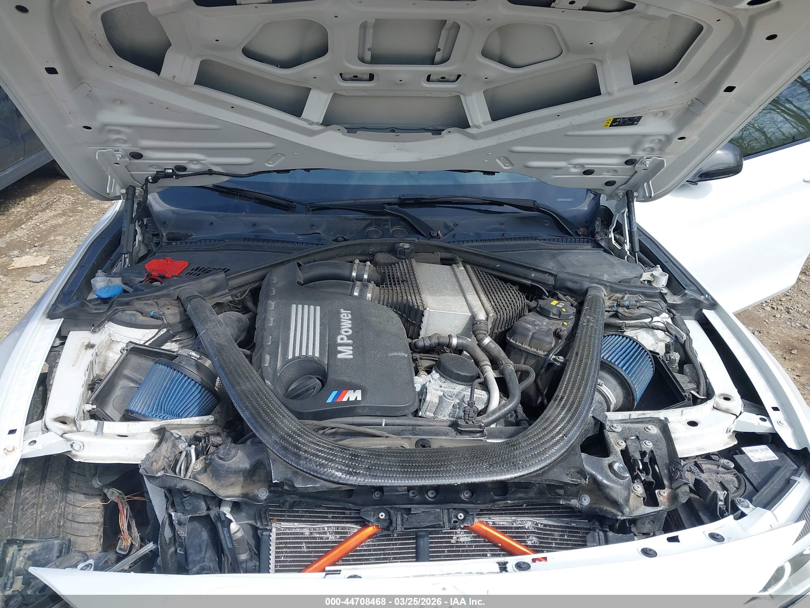 BMW M4 image 10