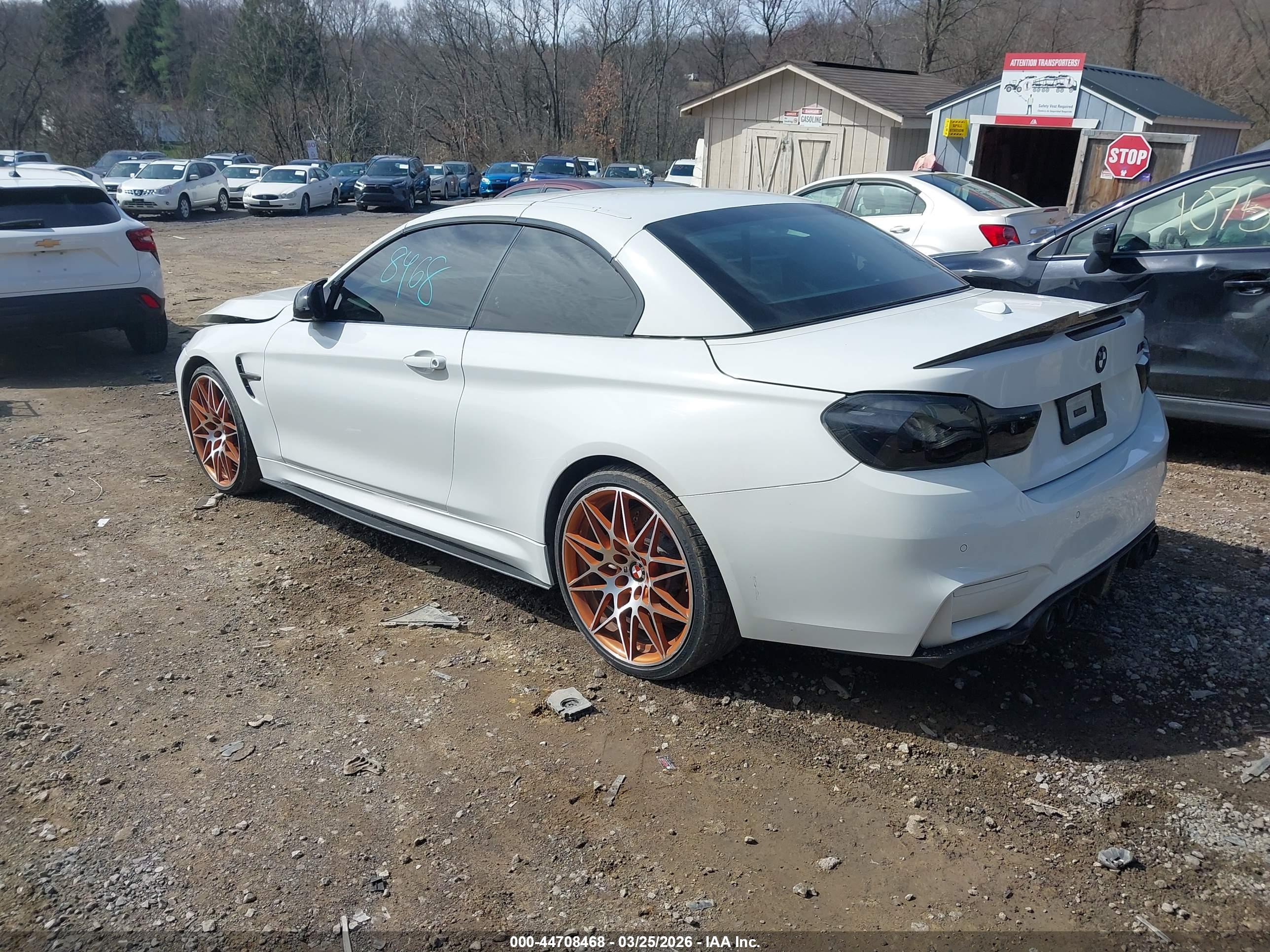 BMW M4 image 3