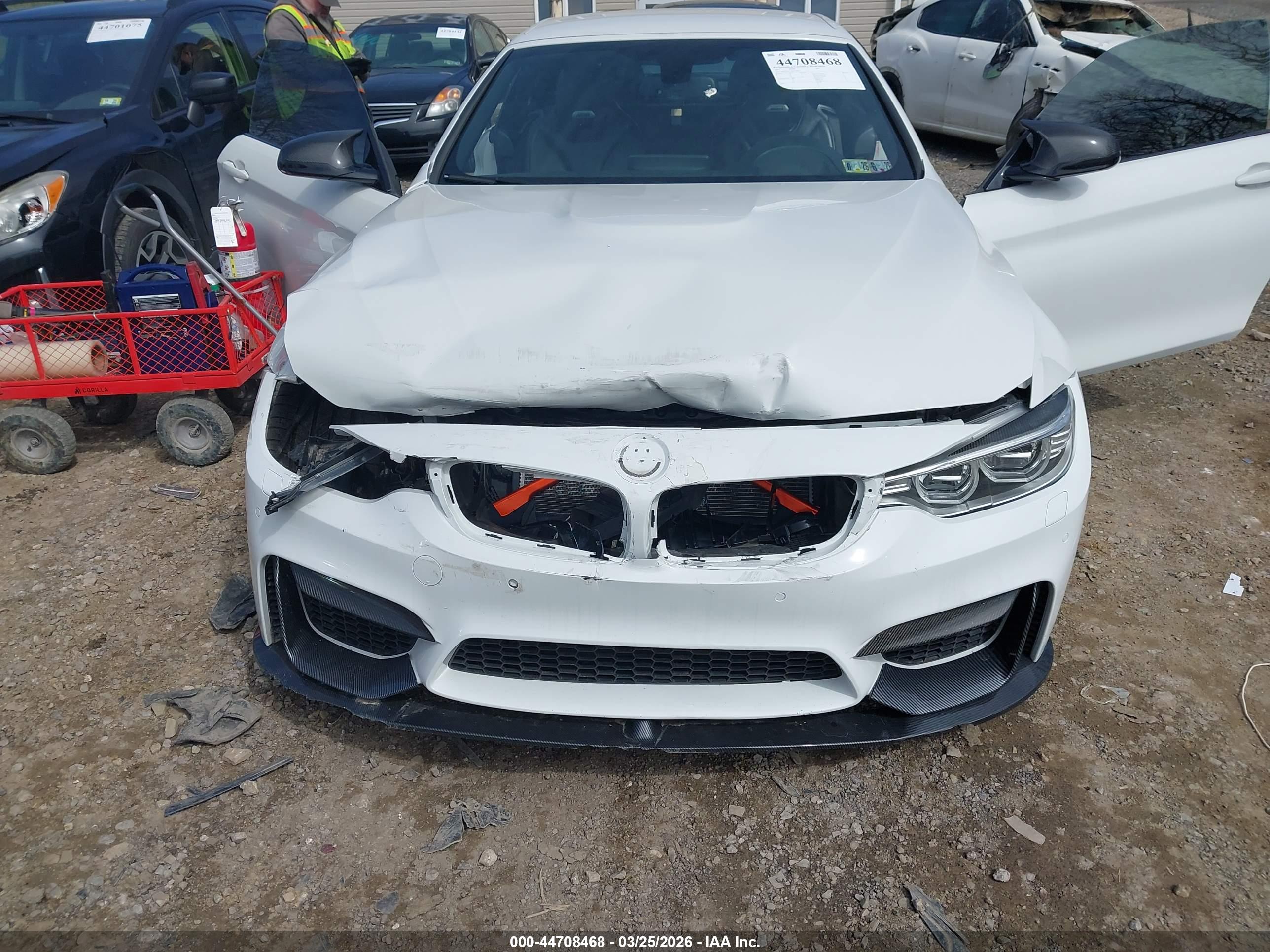 BMW M4 image 6