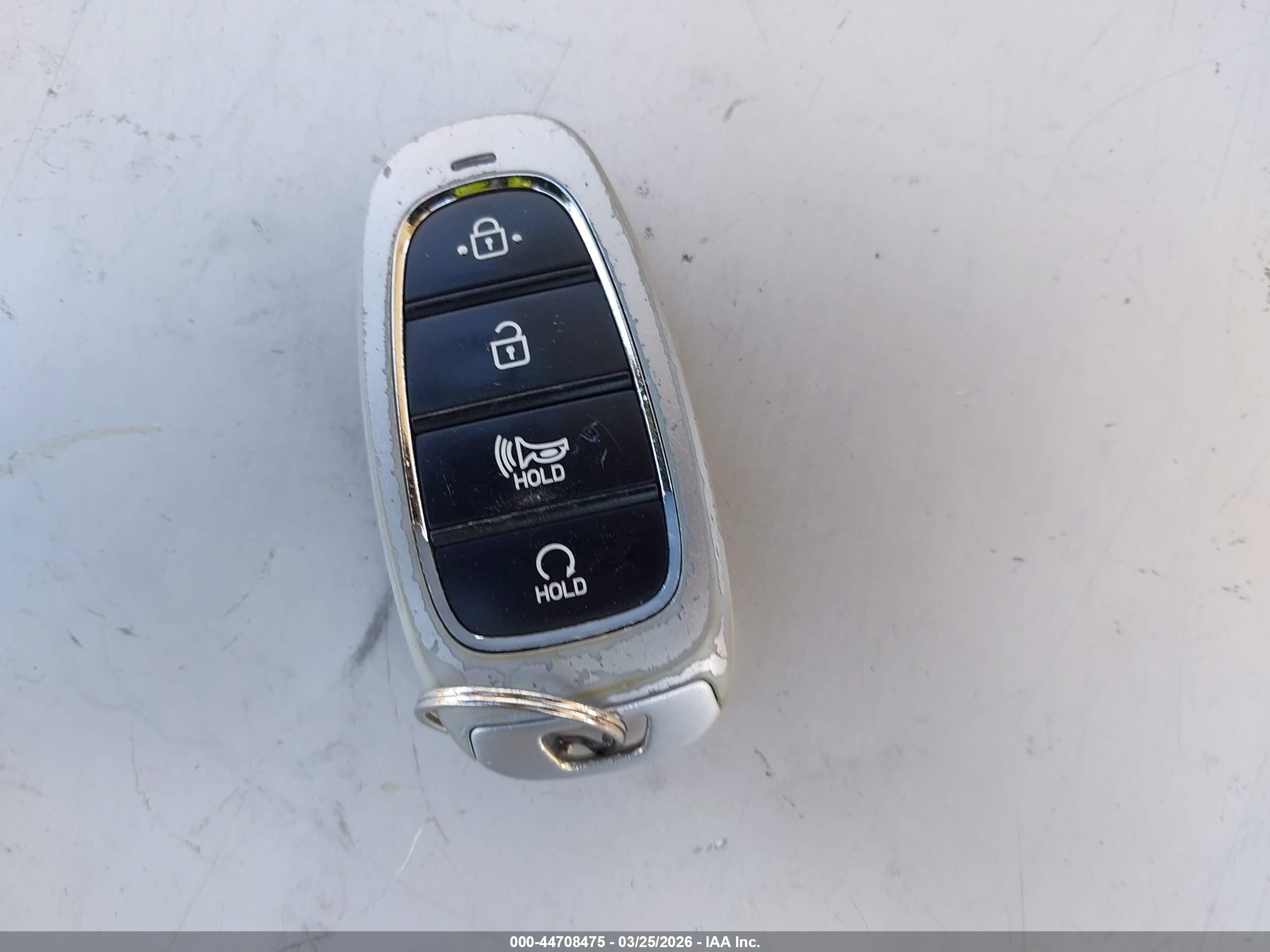 HYUNDAI TUCSON image 11