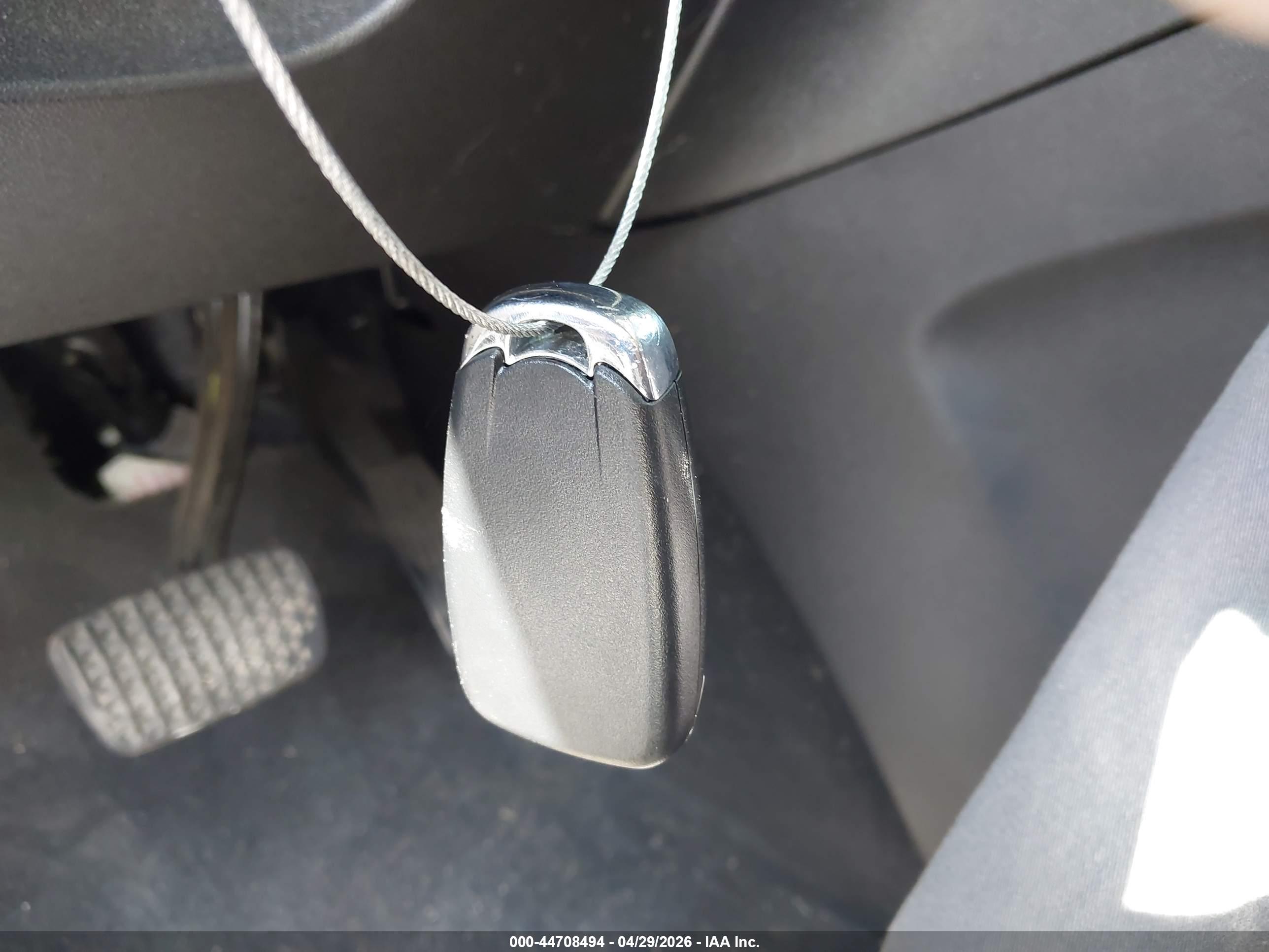 CHEVROLET EQUINOX image 11