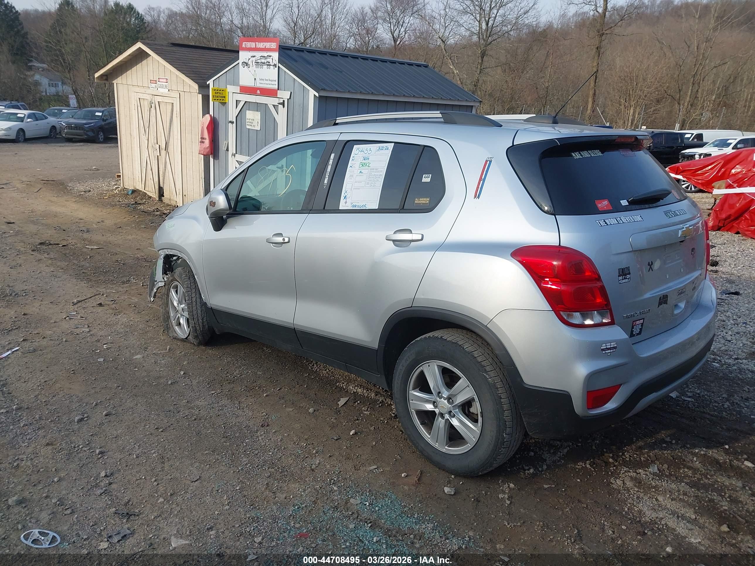 CHEVROLET TRAX image 3