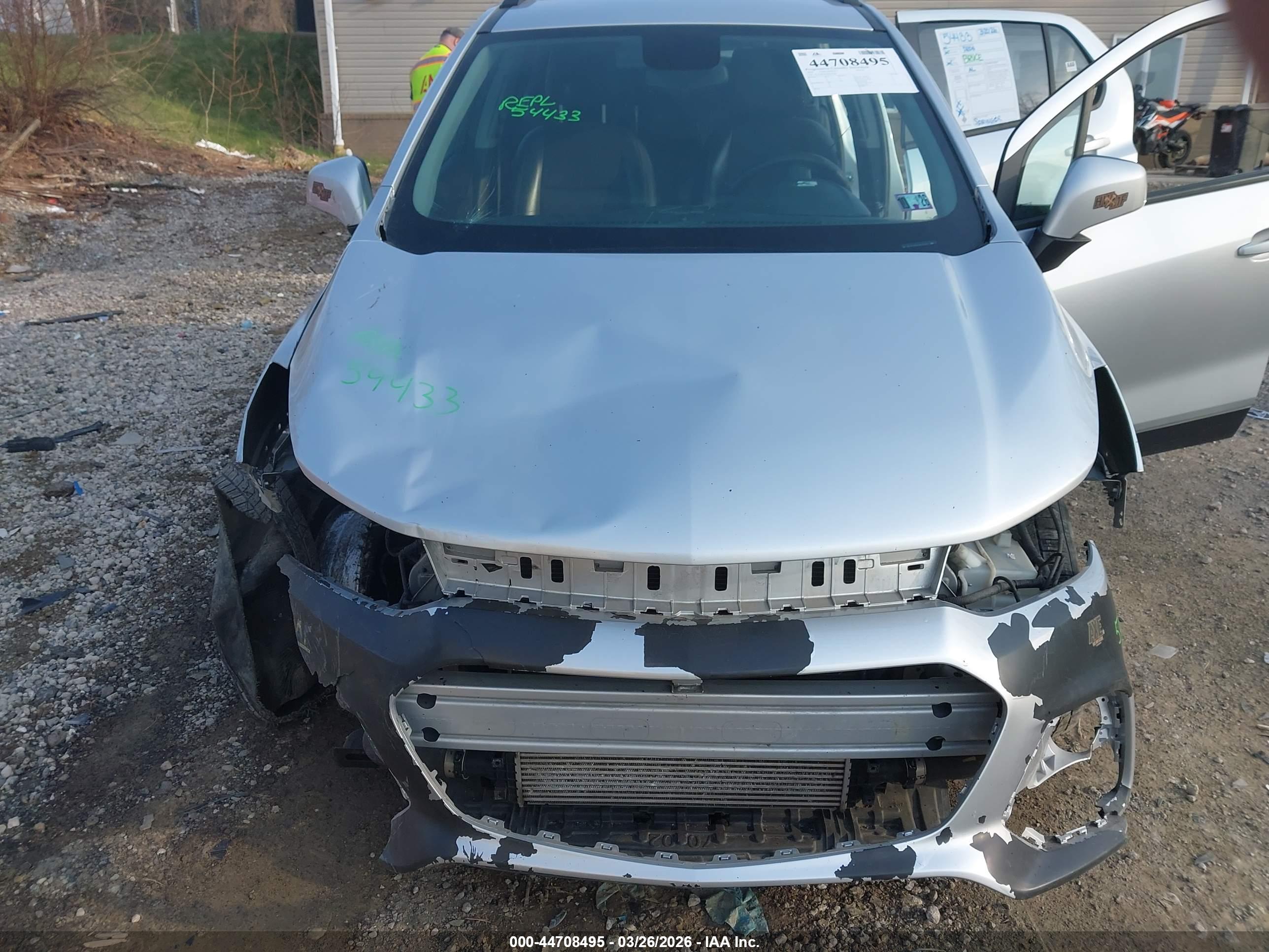 CHEVROLET TRAX image 6
