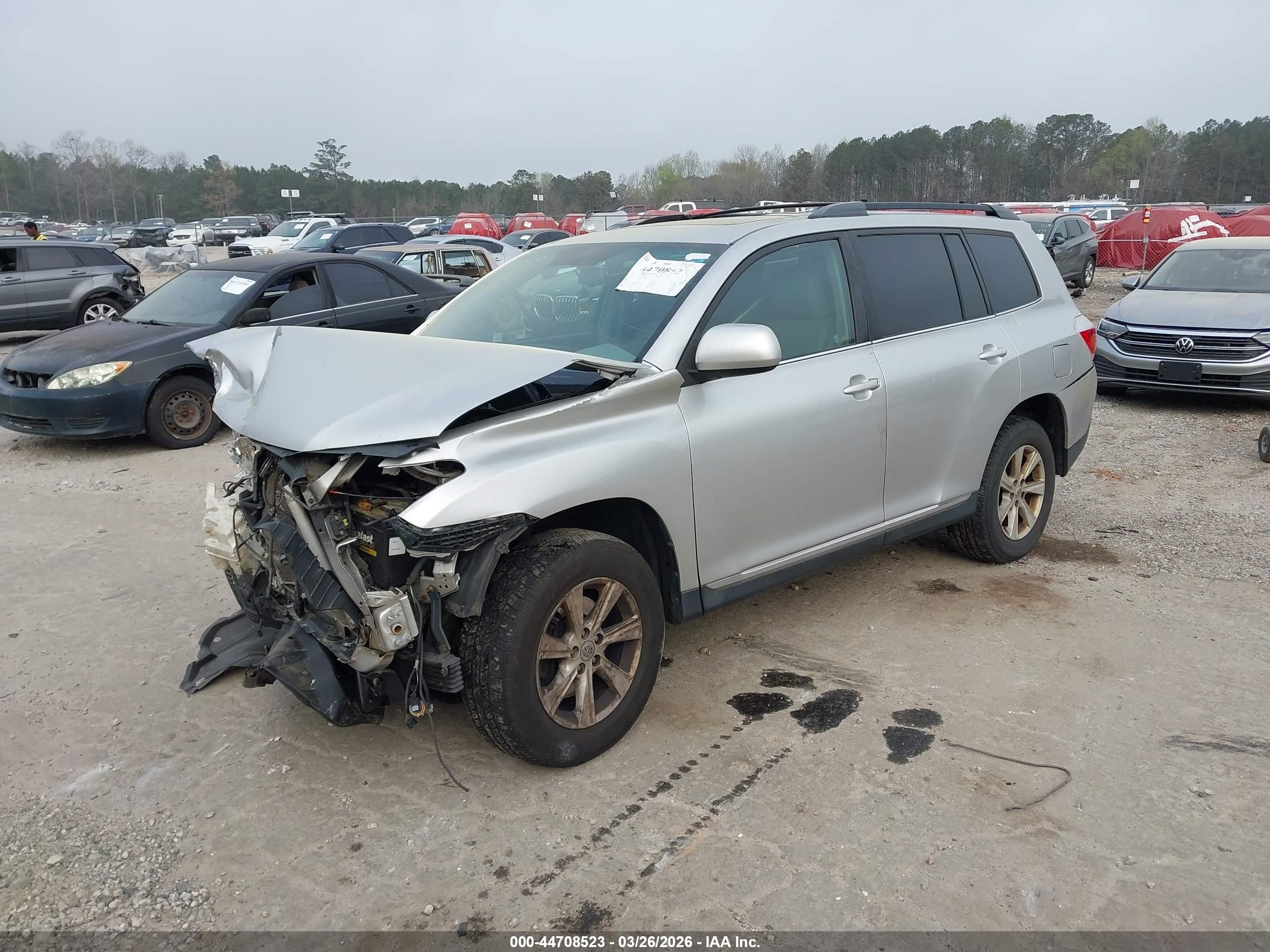 TOYOTA HIGHLANDER image 2