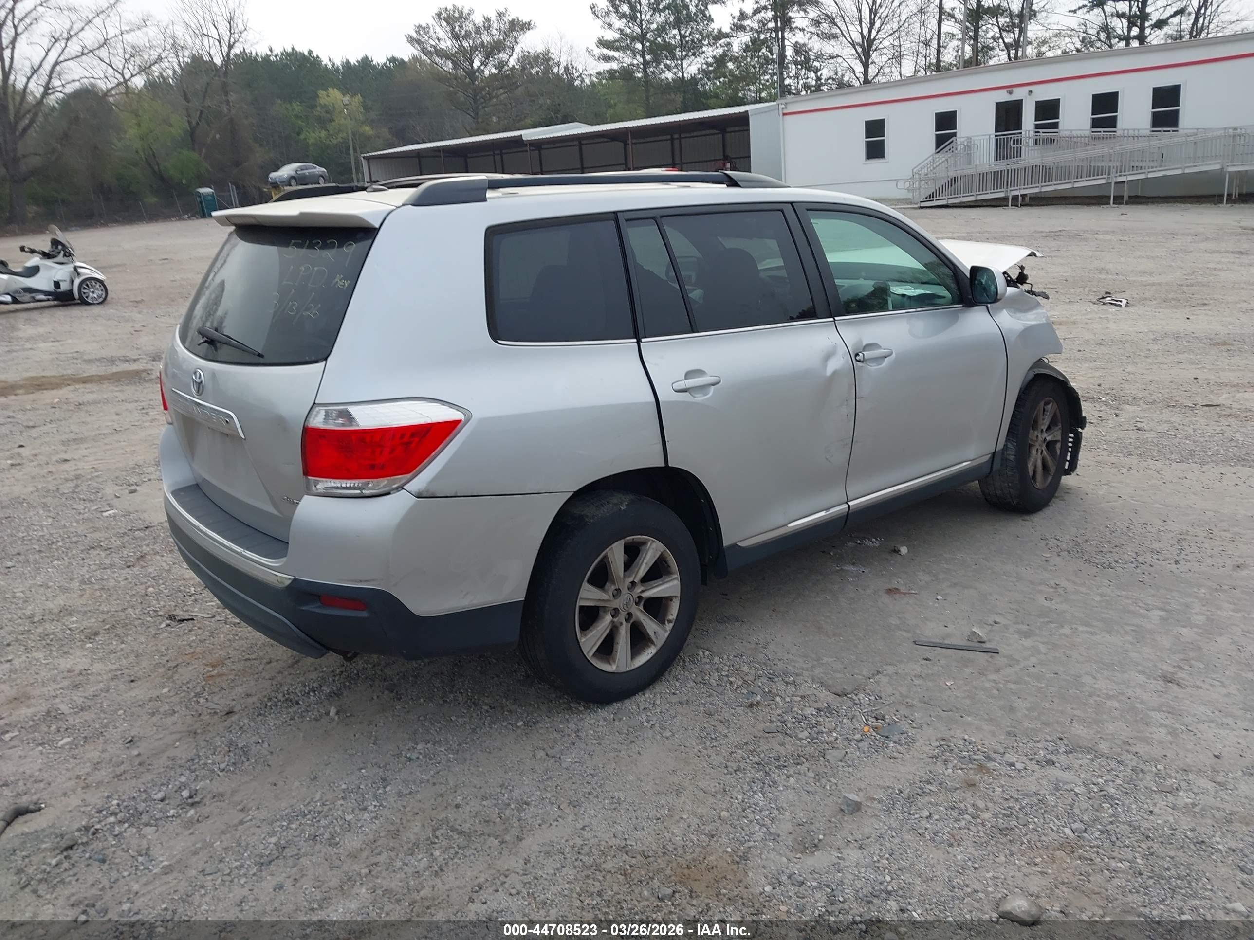 TOYOTA HIGHLANDER image 4