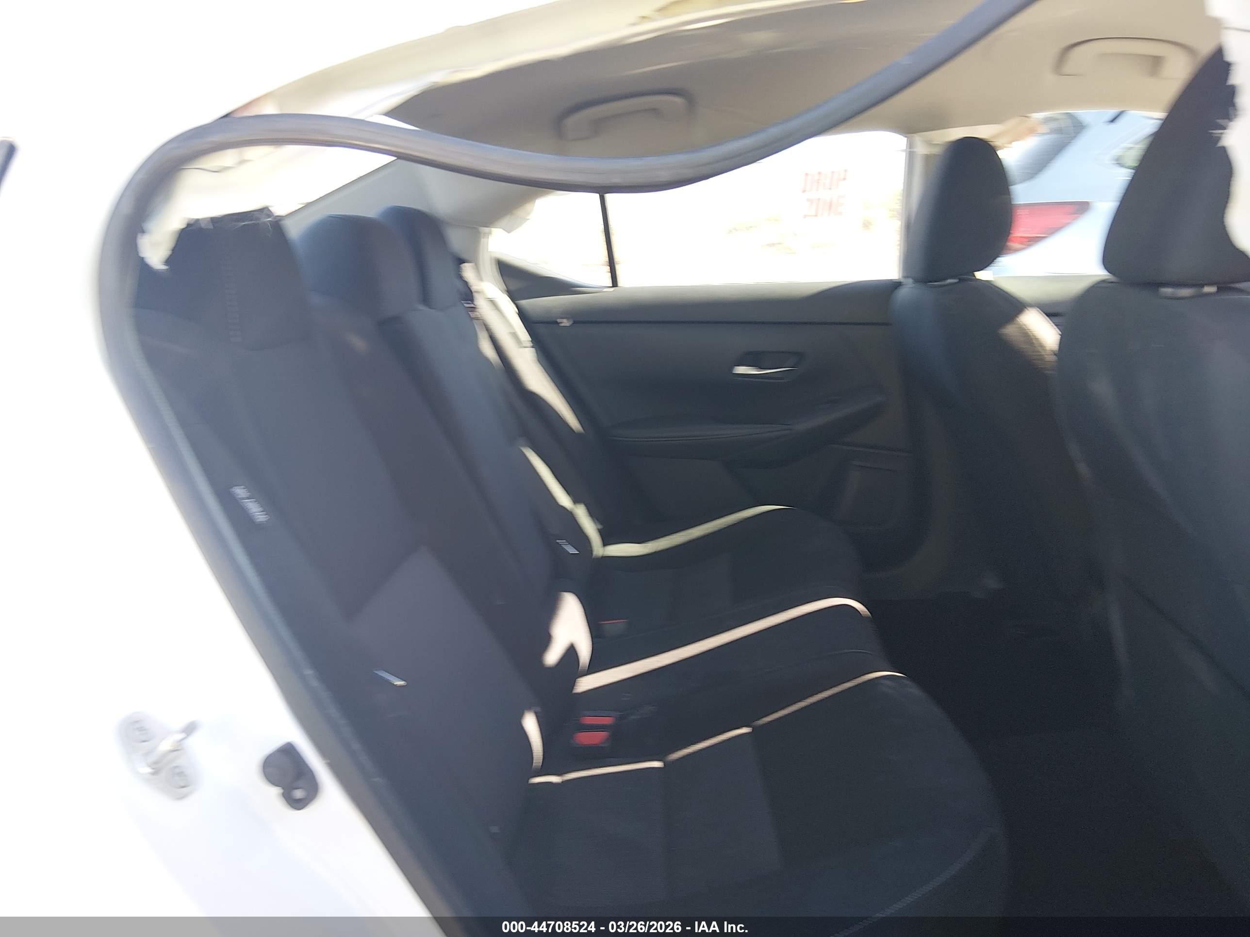 NISSAN SENTRA image 8