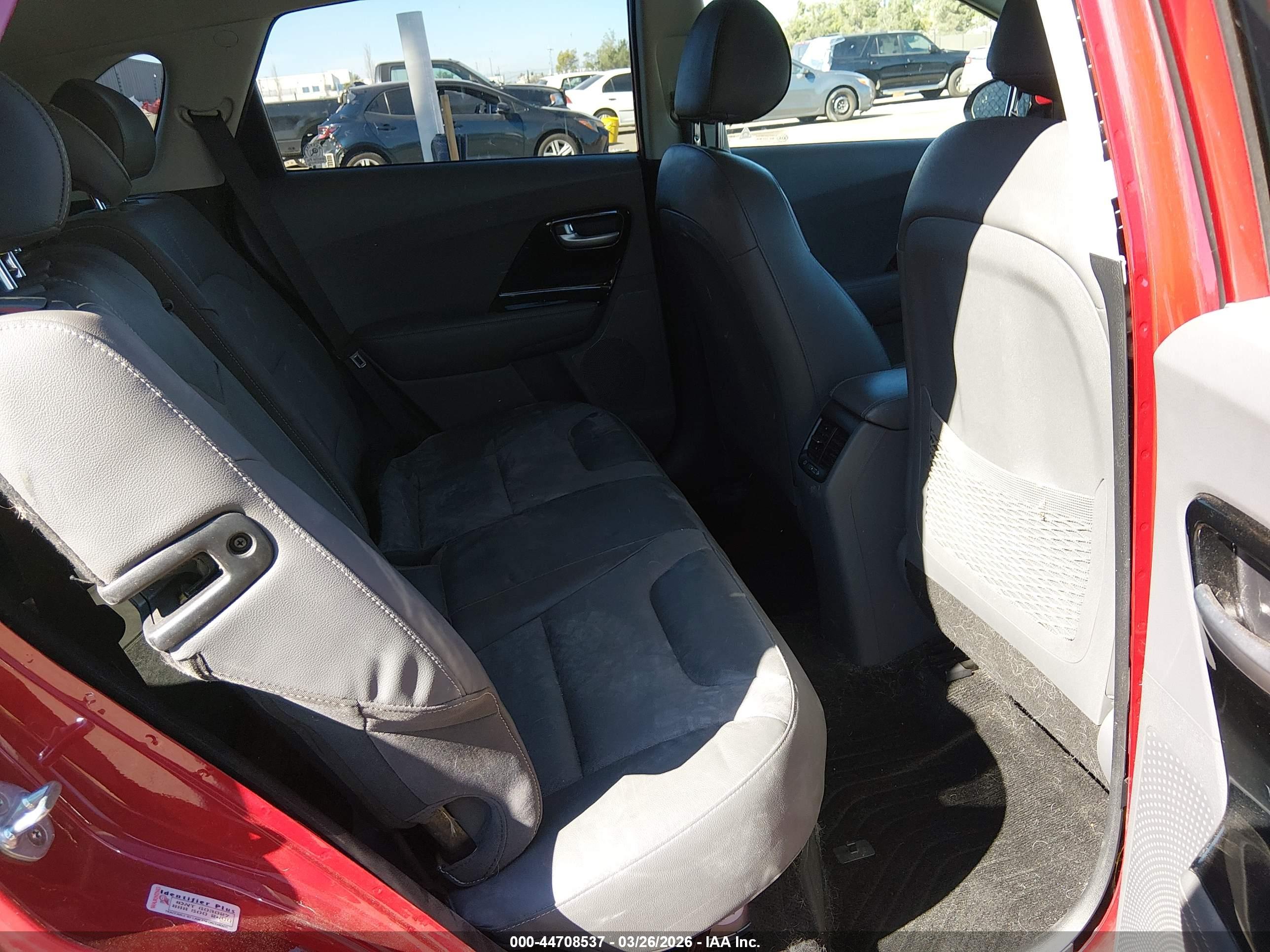 KIA NIRO image 8