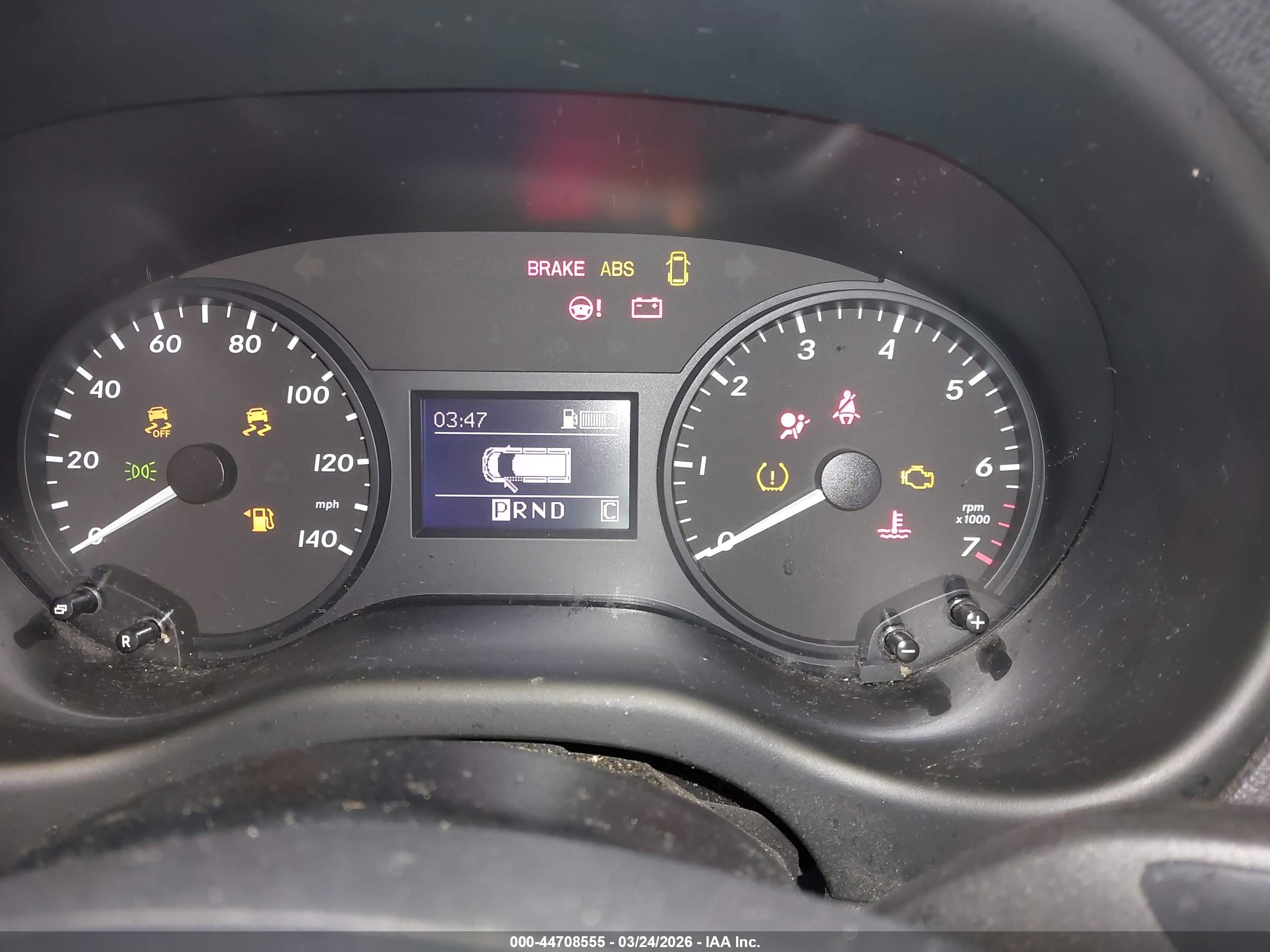 MERCEDES-BENZ METRIS image 7