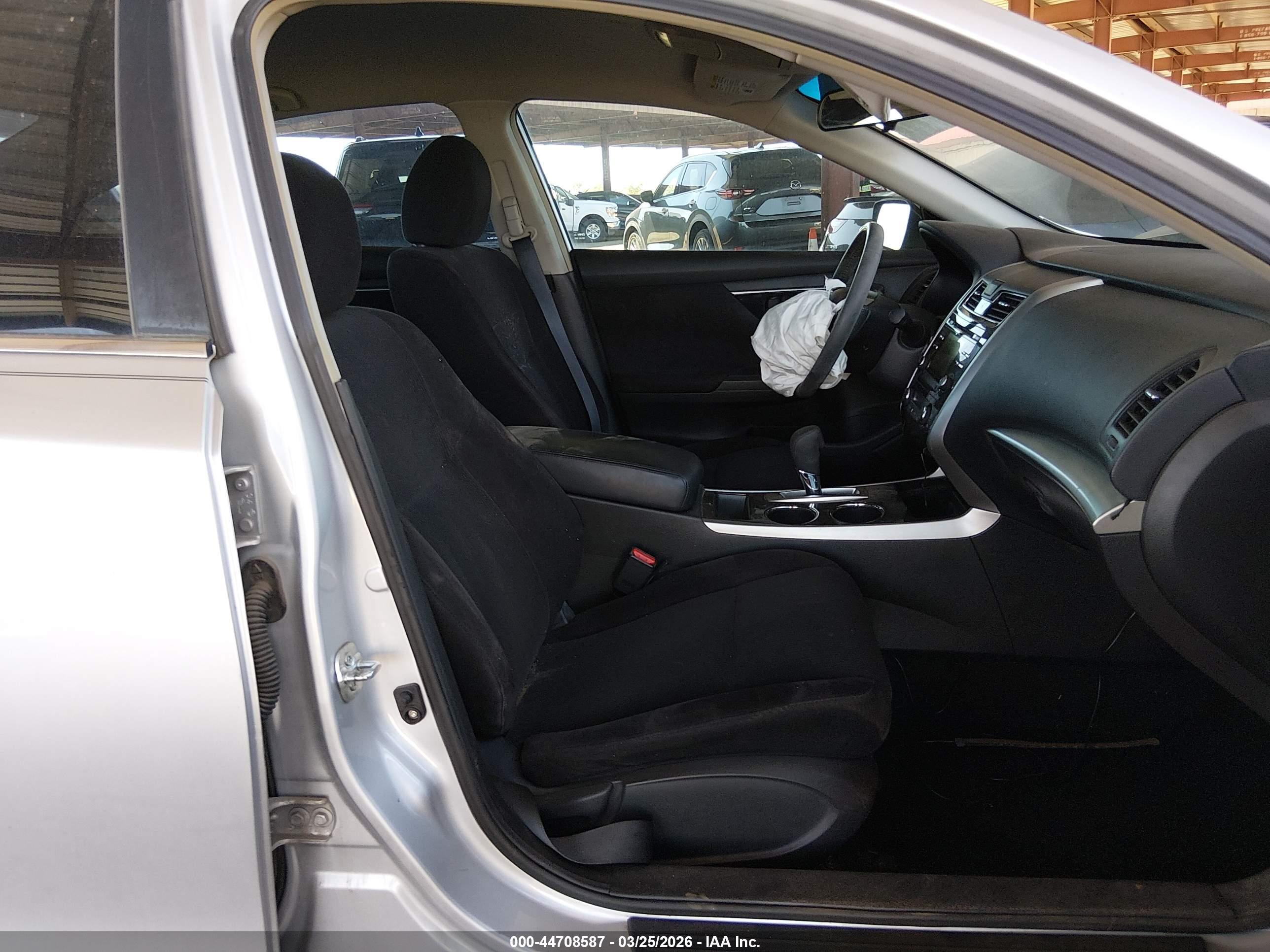 NISSAN ALTIMA image 5