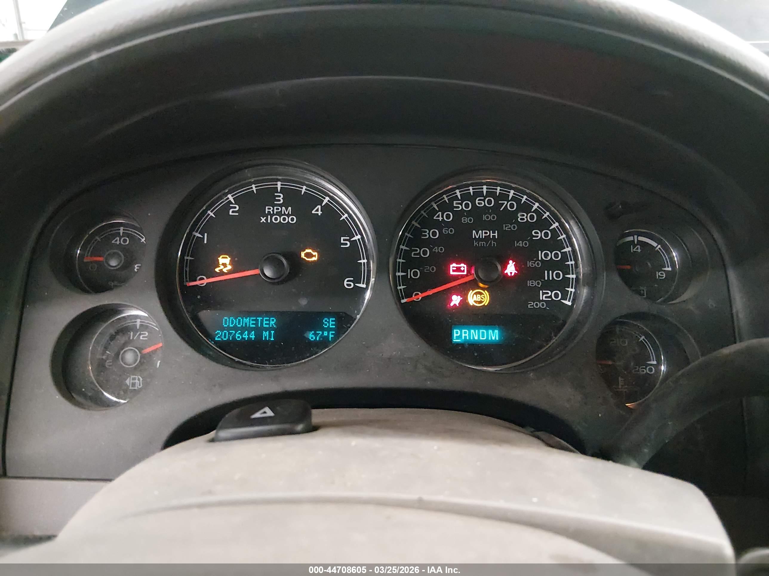 CHEVROLET SUBURBAN image 7