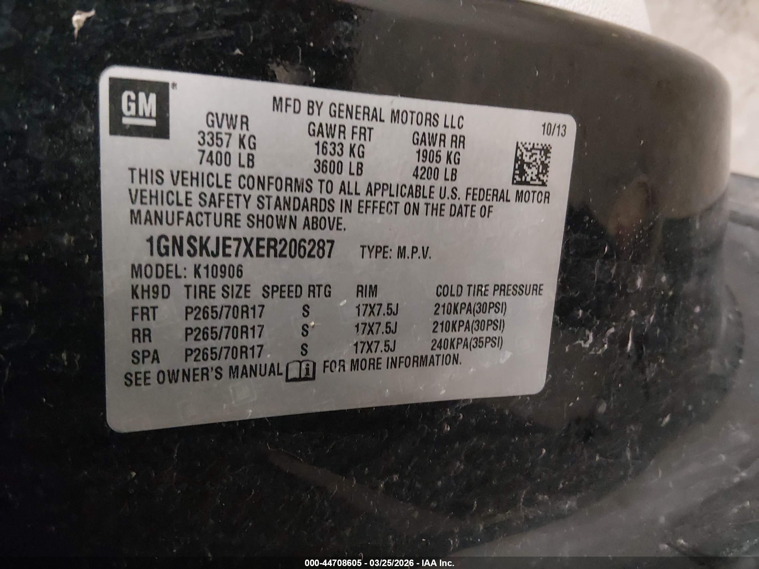 CHEVROLET SUBURBAN image 9