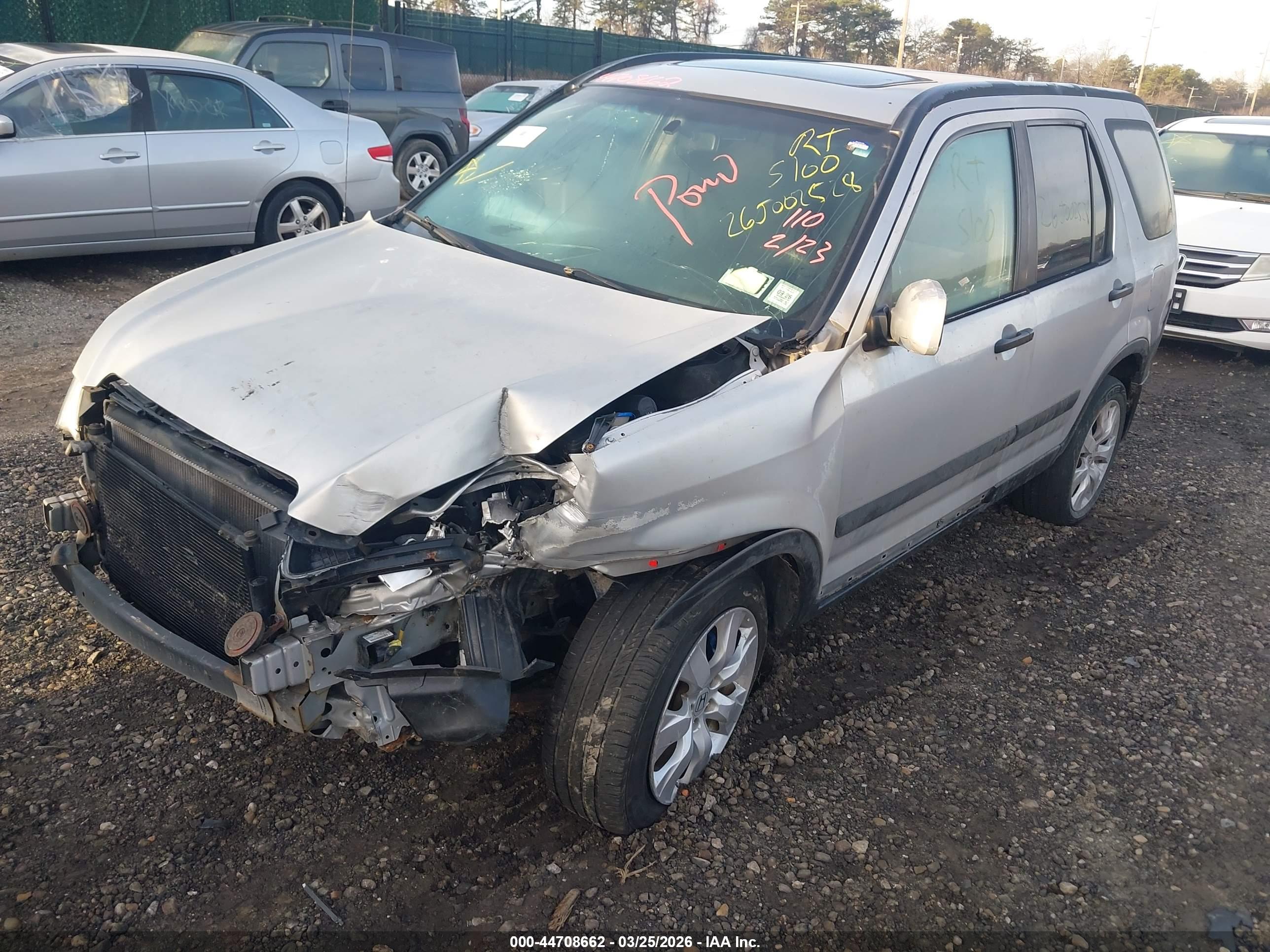HONDA CR-V image 2