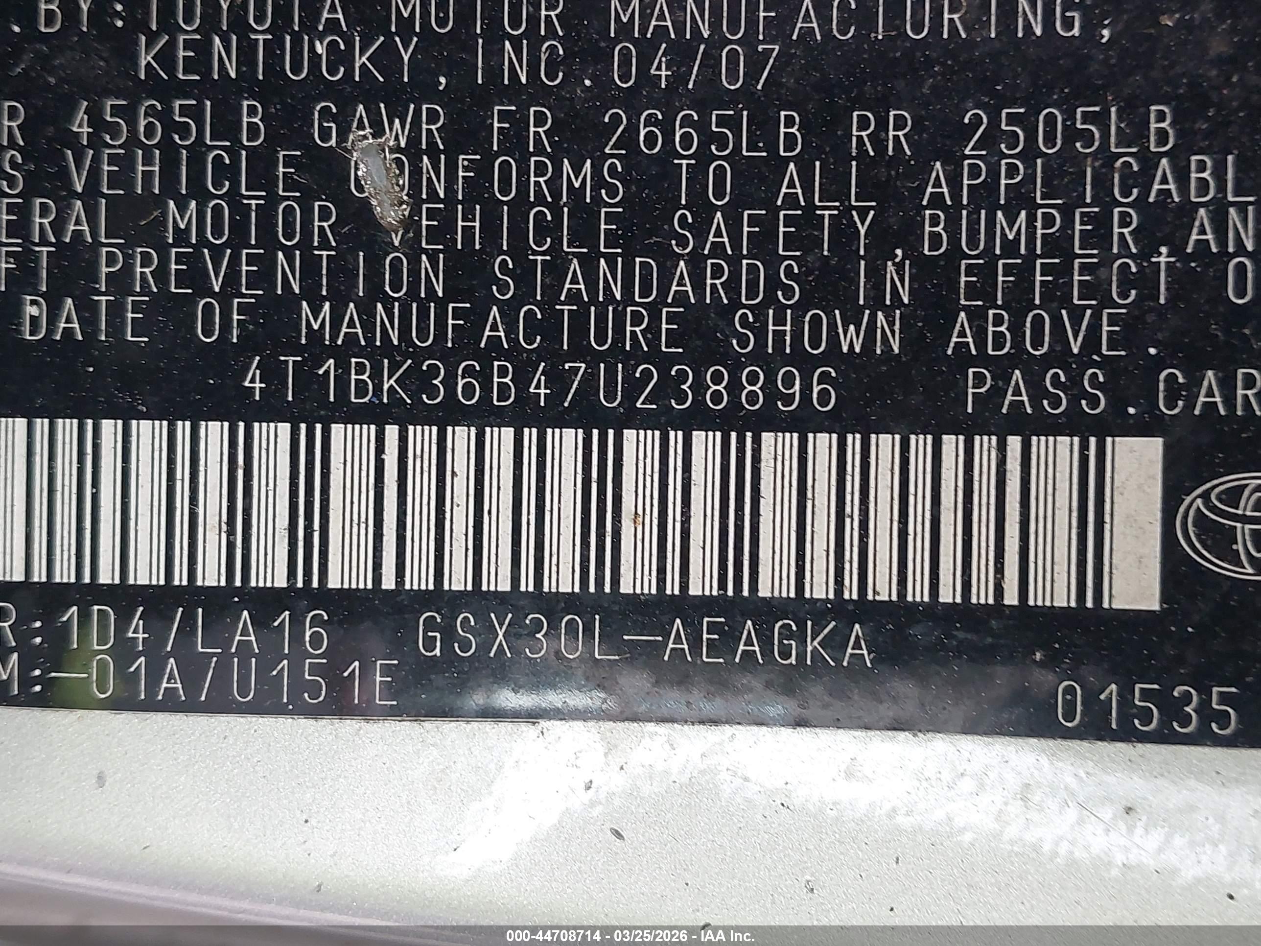 TOYOTA AVALON image 9