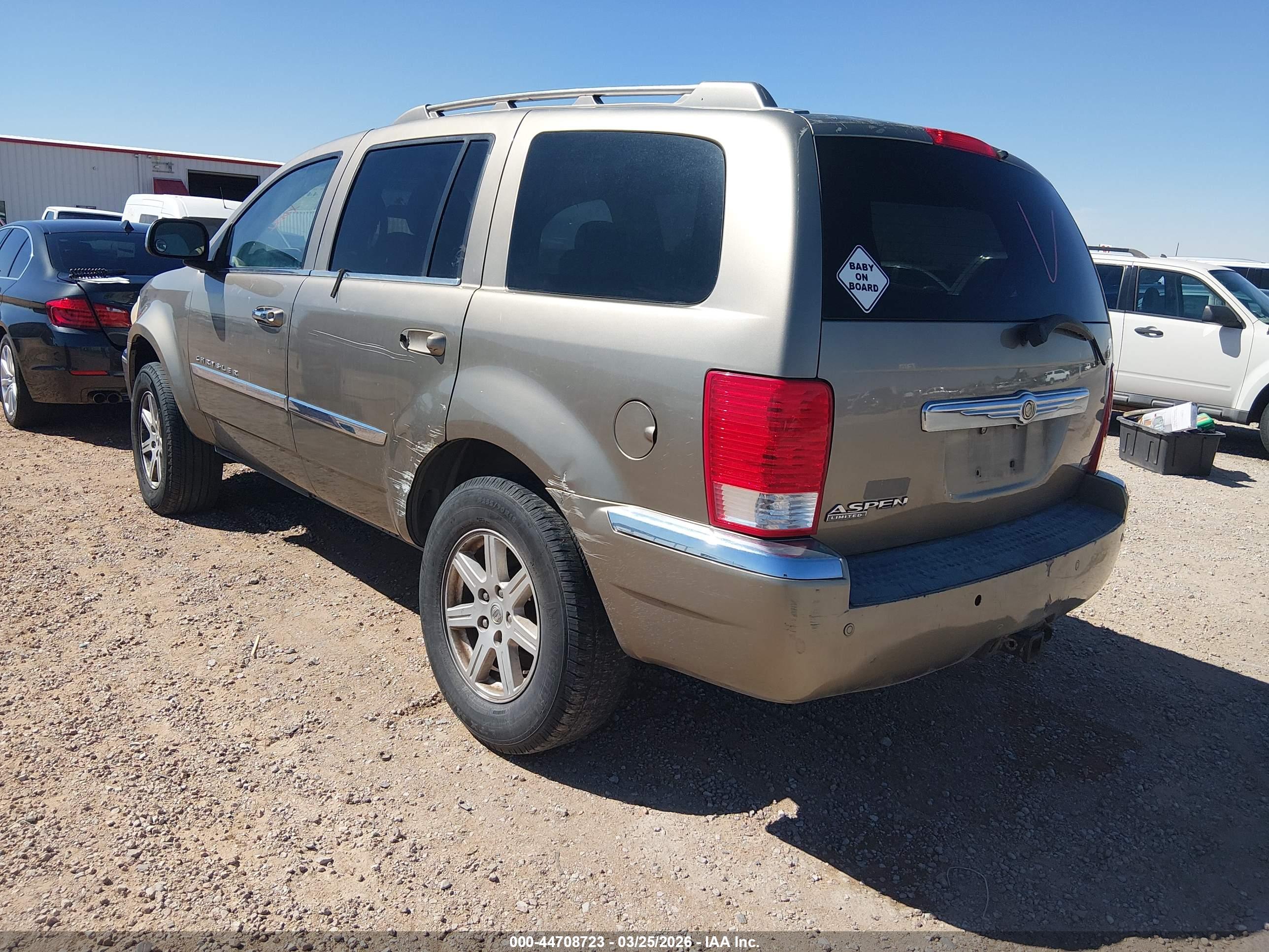 CHRYSLER ASPEN image 3