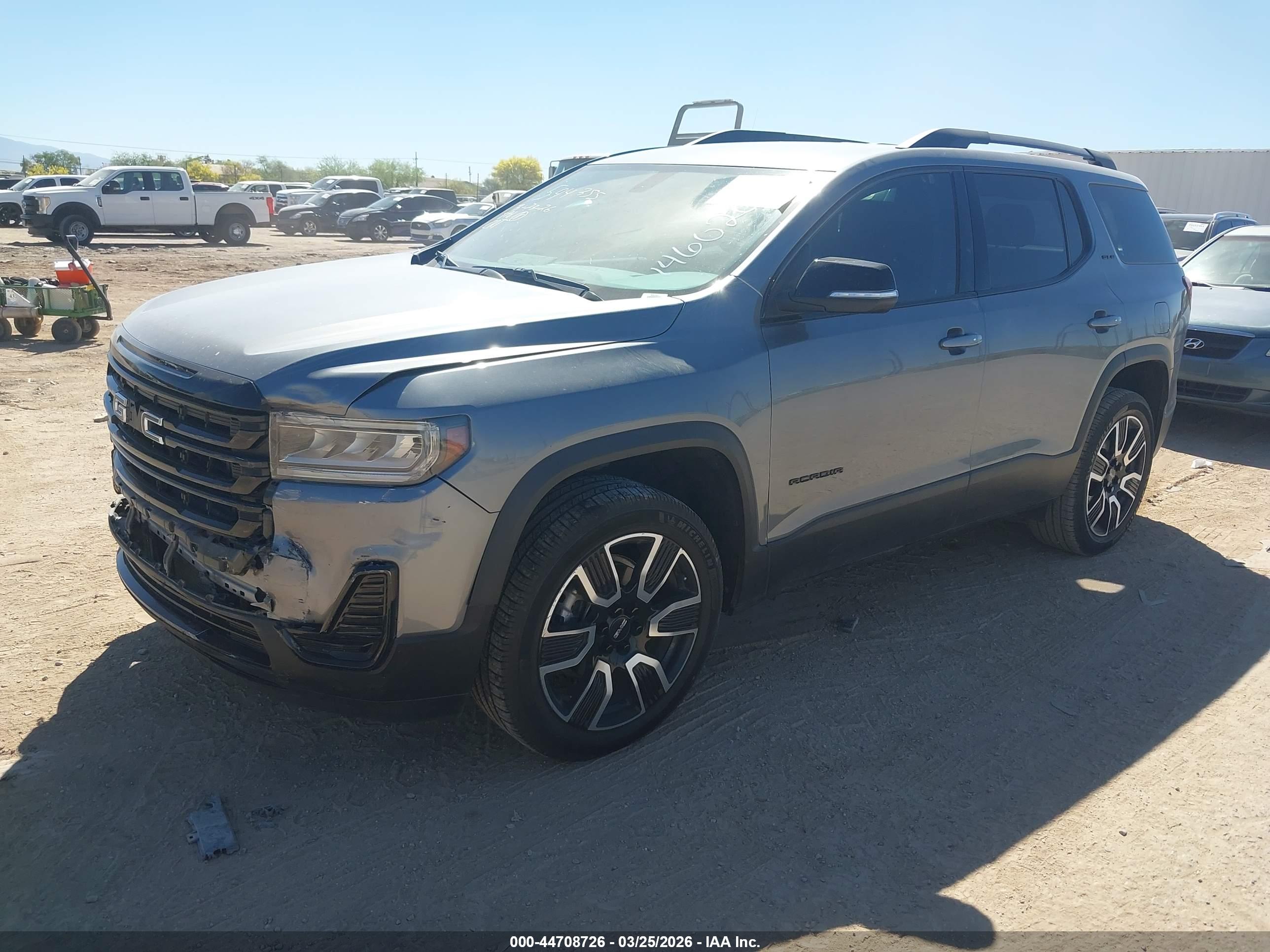 GMC ACADIA image 2