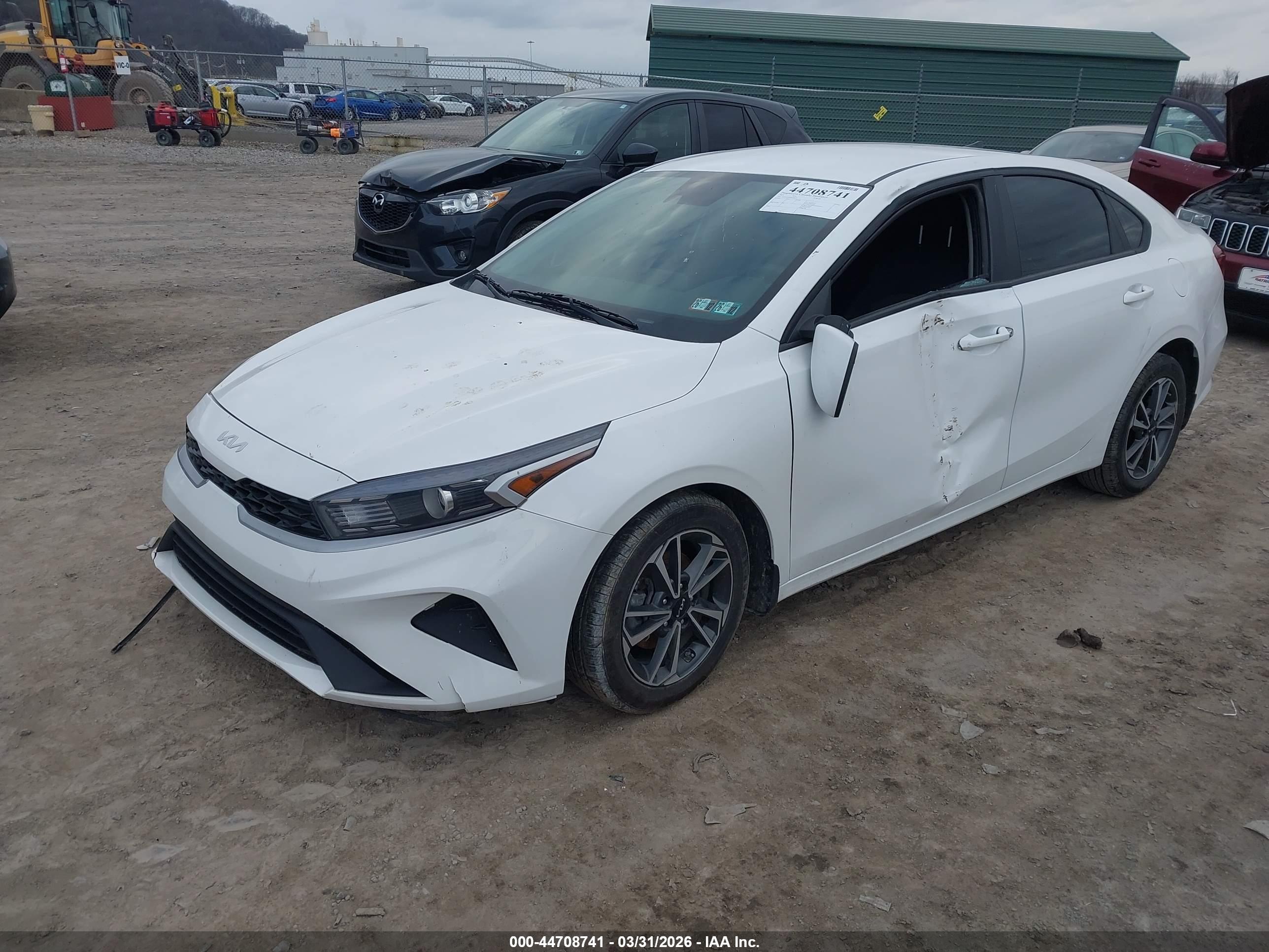 KIA FORTE image 2