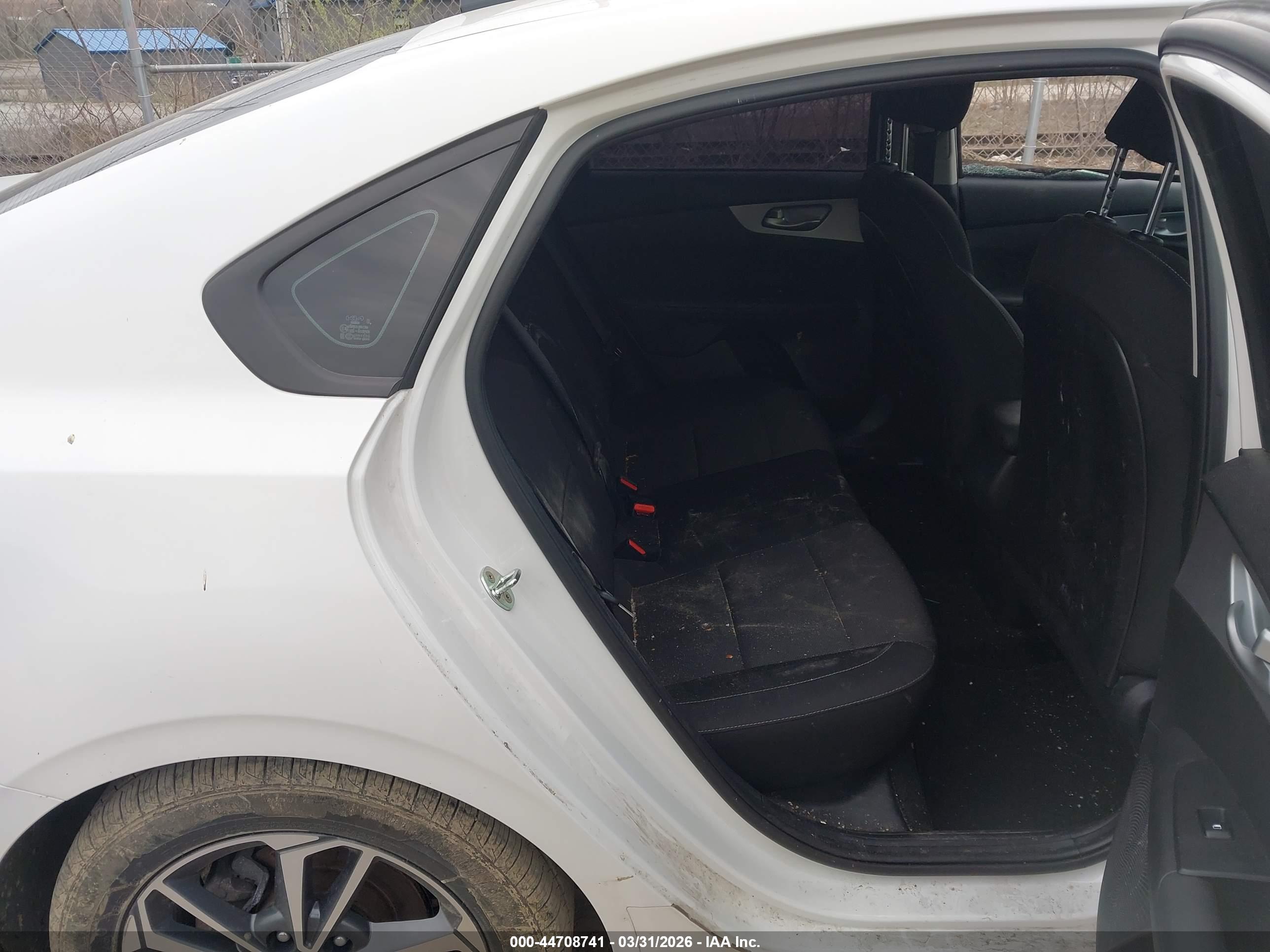 KIA FORTE image 8