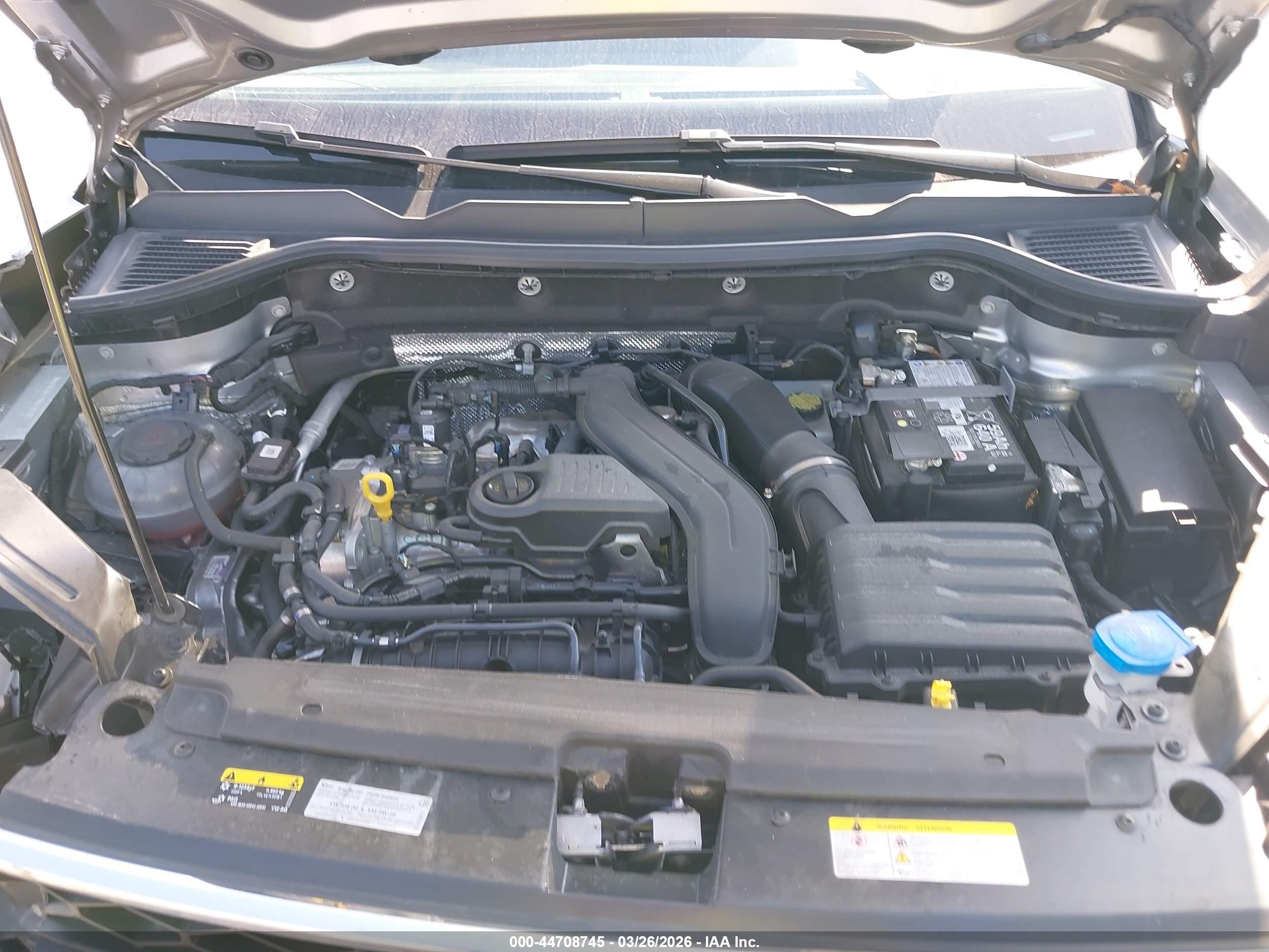 VOLKSWAGEN TAOS image 10