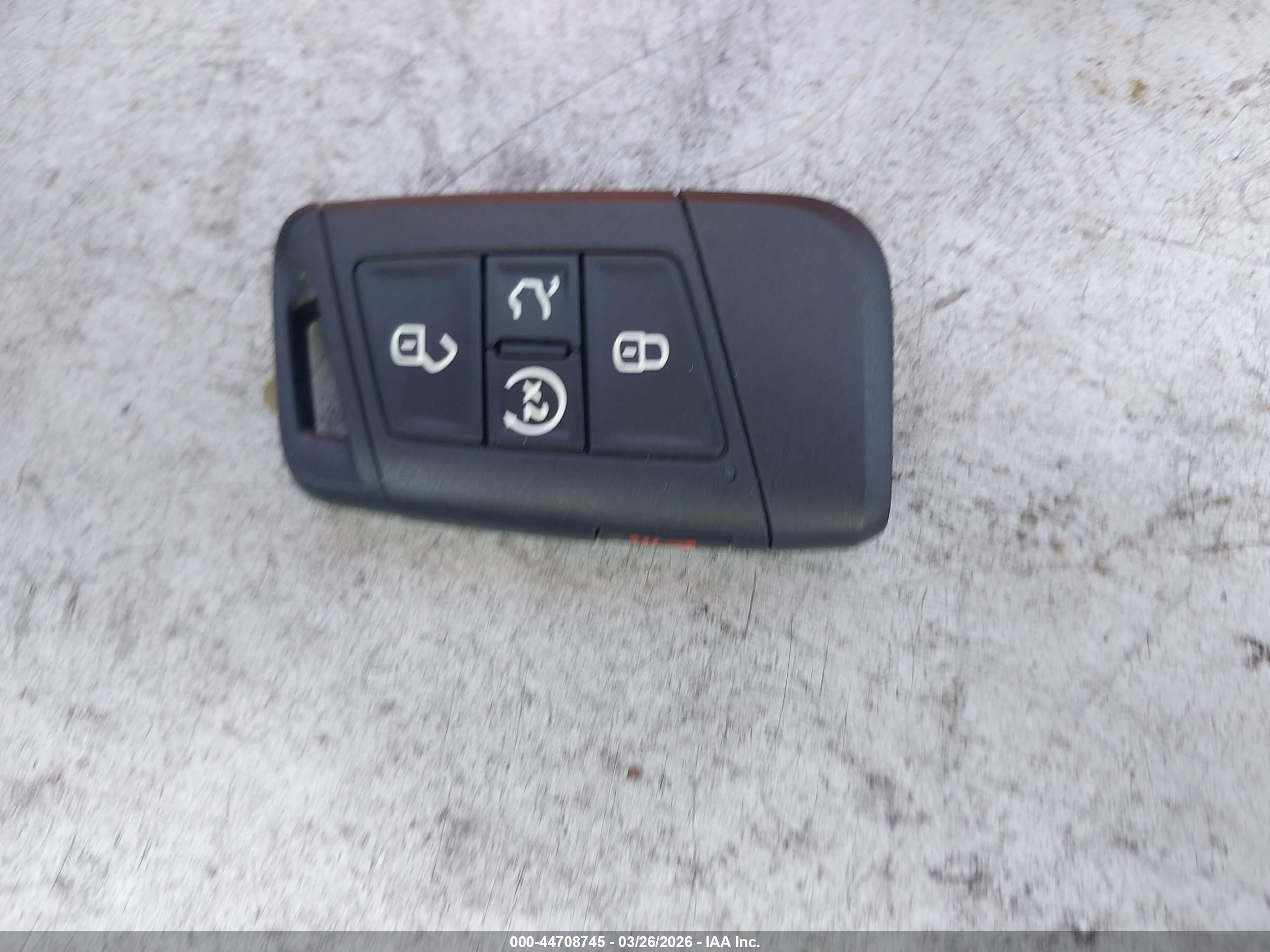 VOLKSWAGEN TAOS image 11