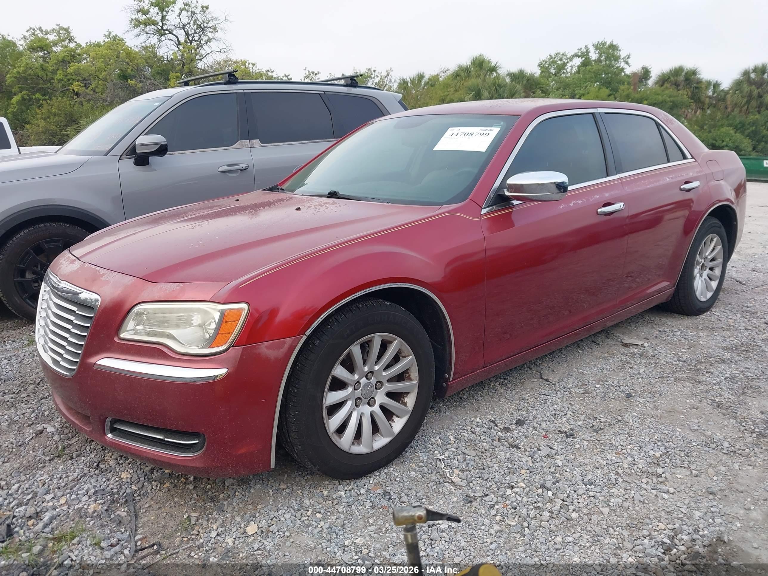 CHRYSLER 300 image 2
