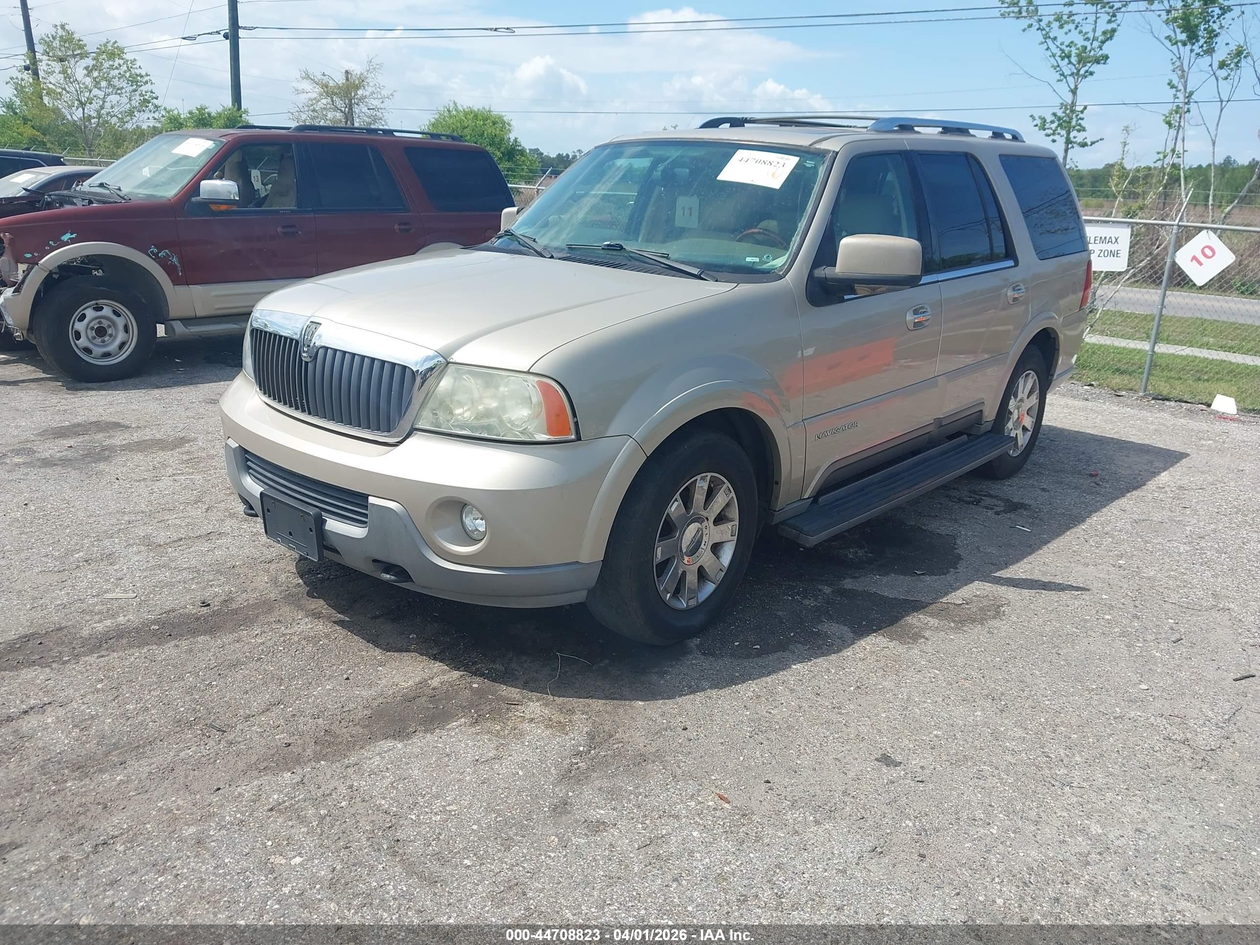 LINCOLN NAVIGATOR image 2