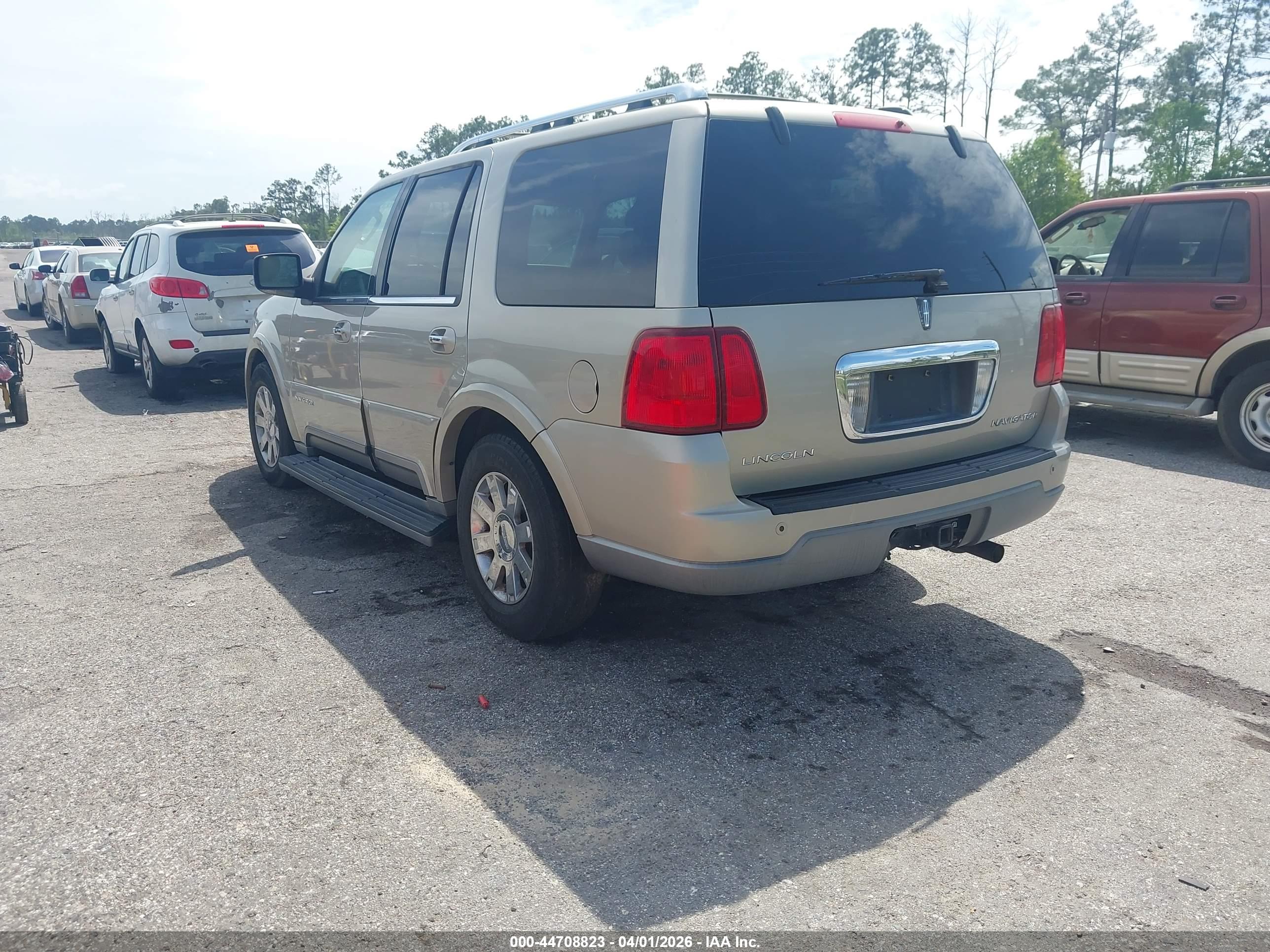 LINCOLN NAVIGATOR image 3