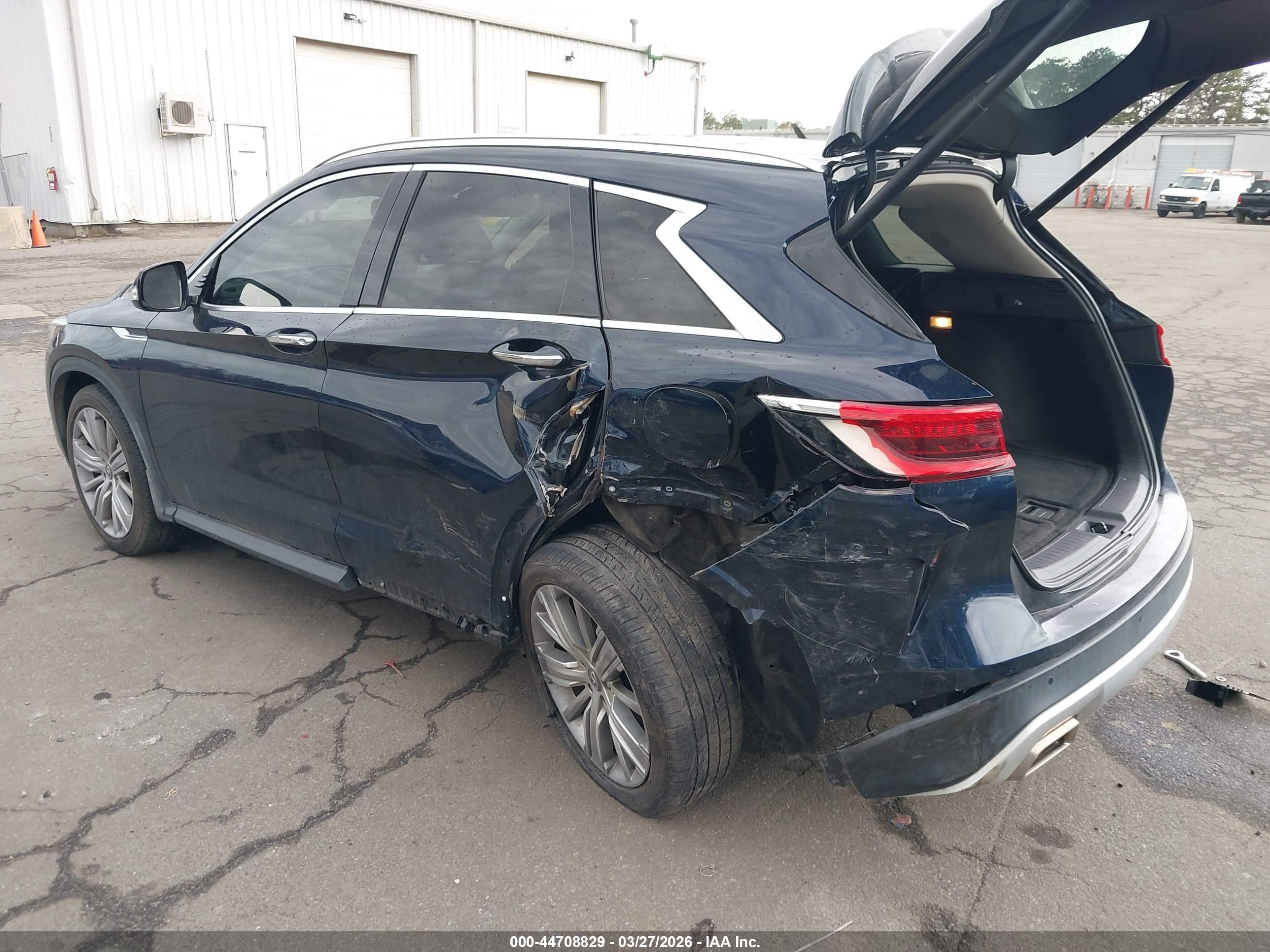 INFINITI QX50 image 3