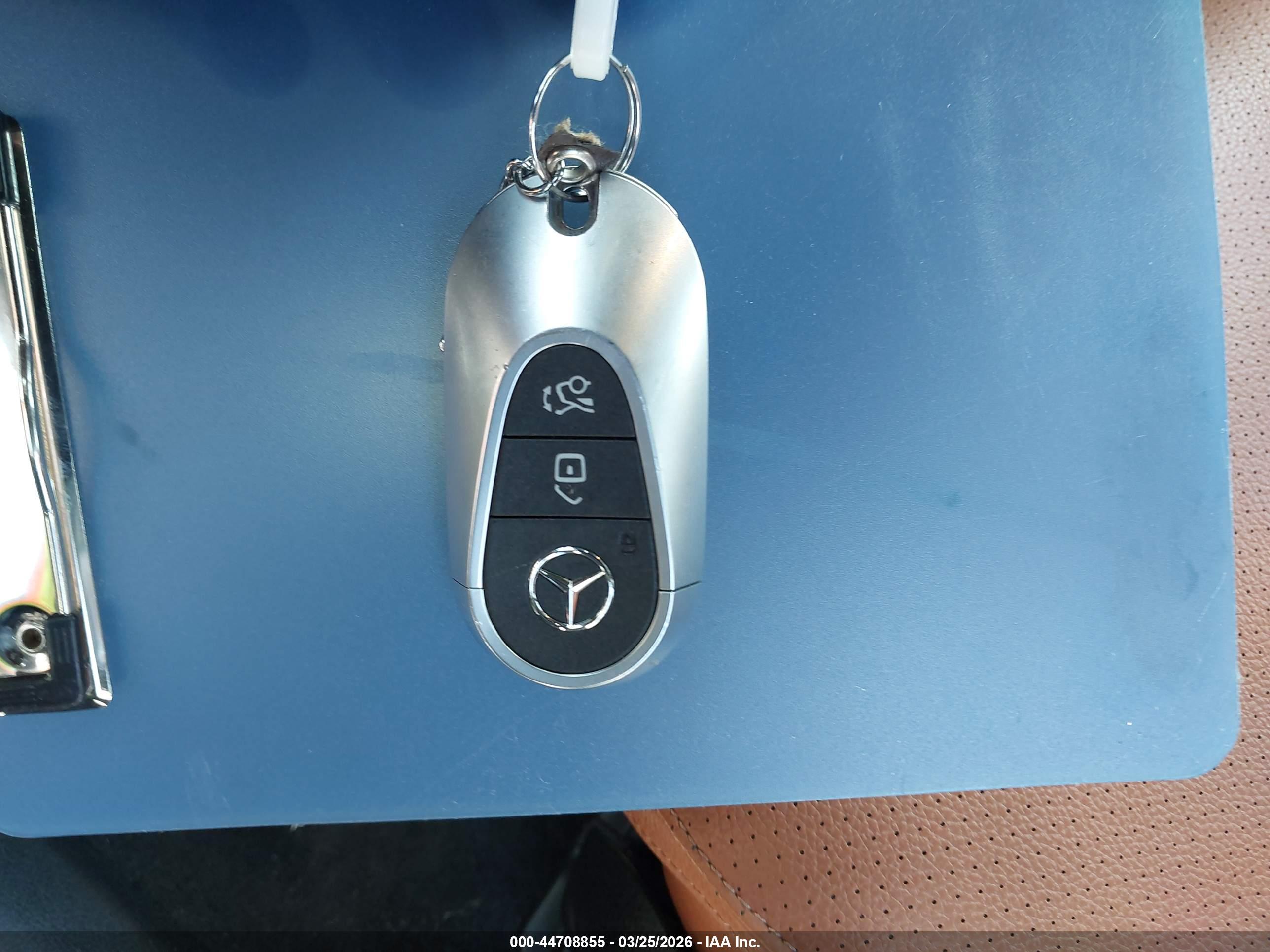 MERCEDES-BENZ C image 11