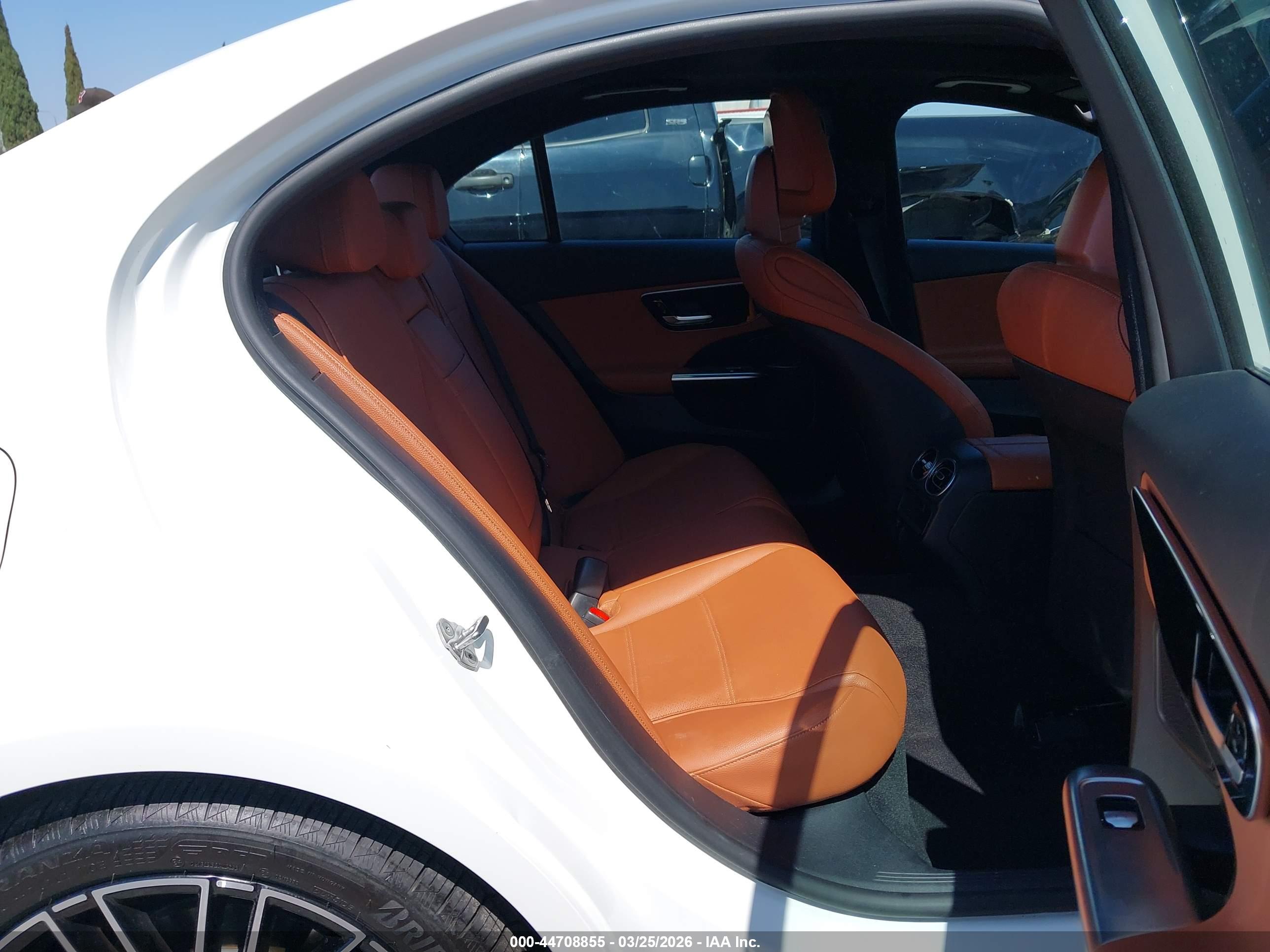 MERCEDES-BENZ C image 8