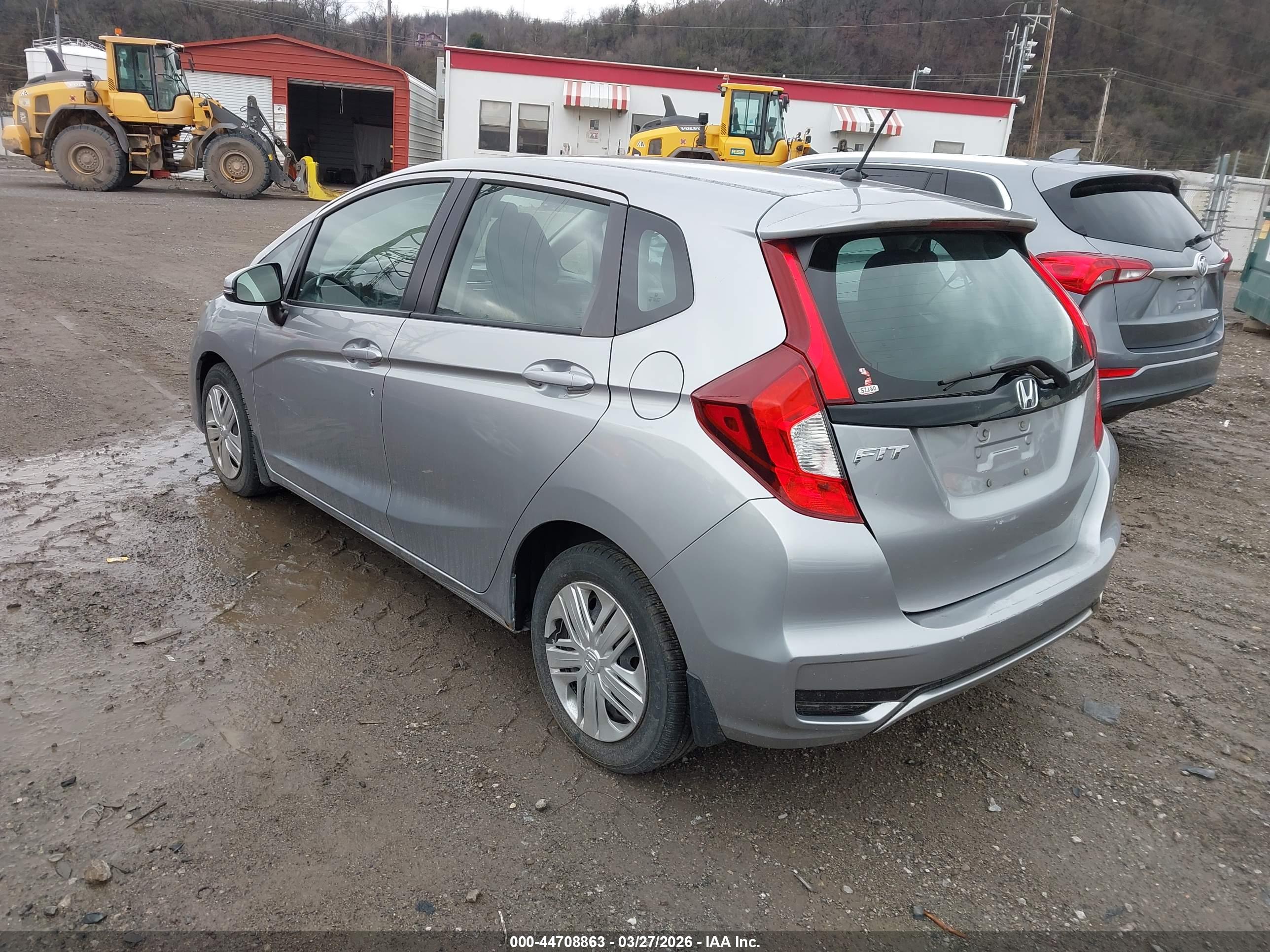 HONDA FIT image 3