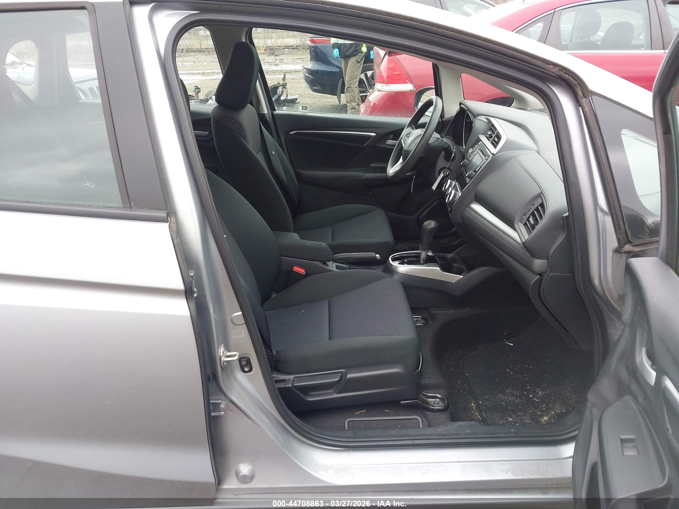 HONDA FIT image 5