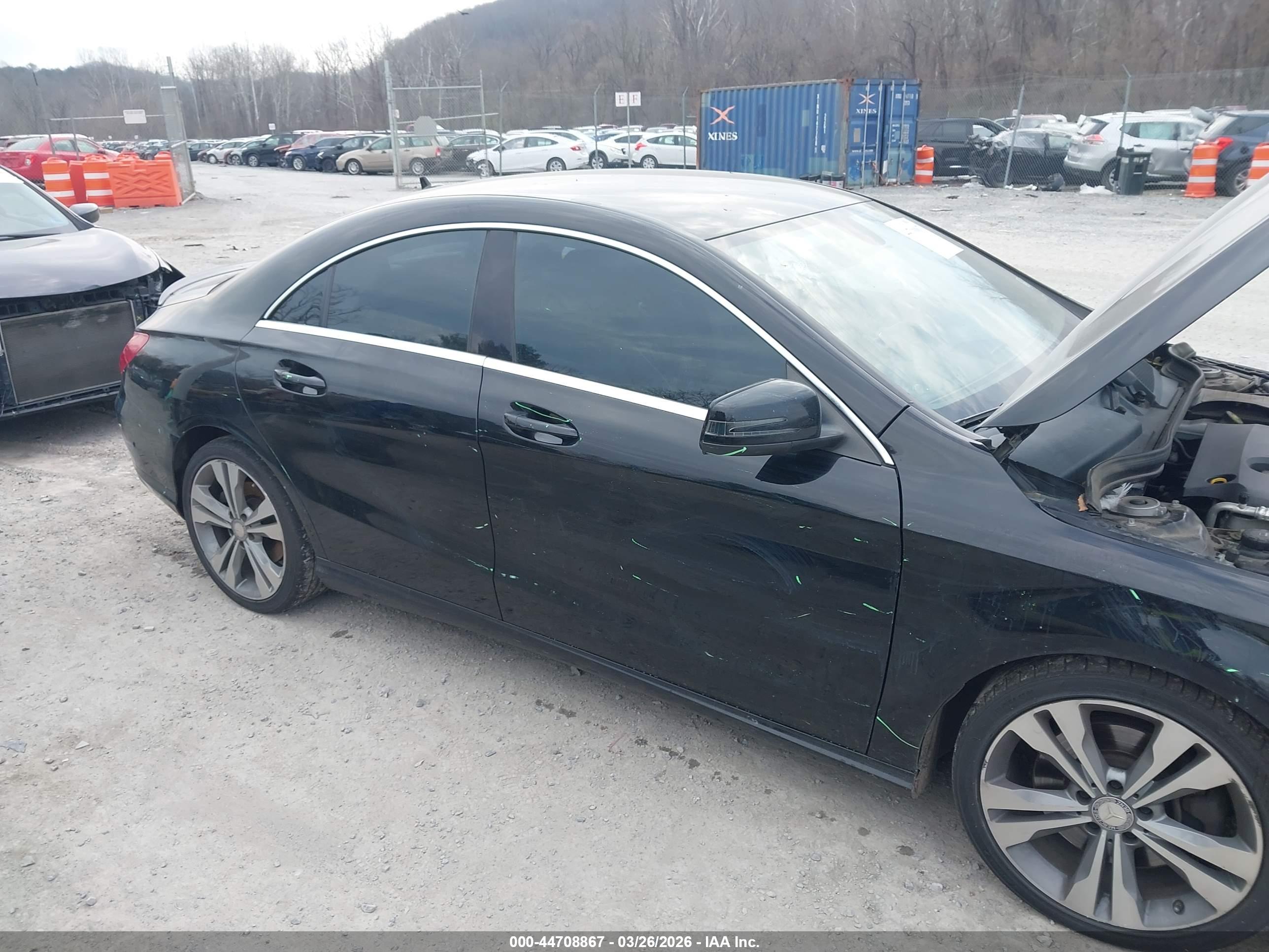 MERCEDES-BENZ CLA image 6